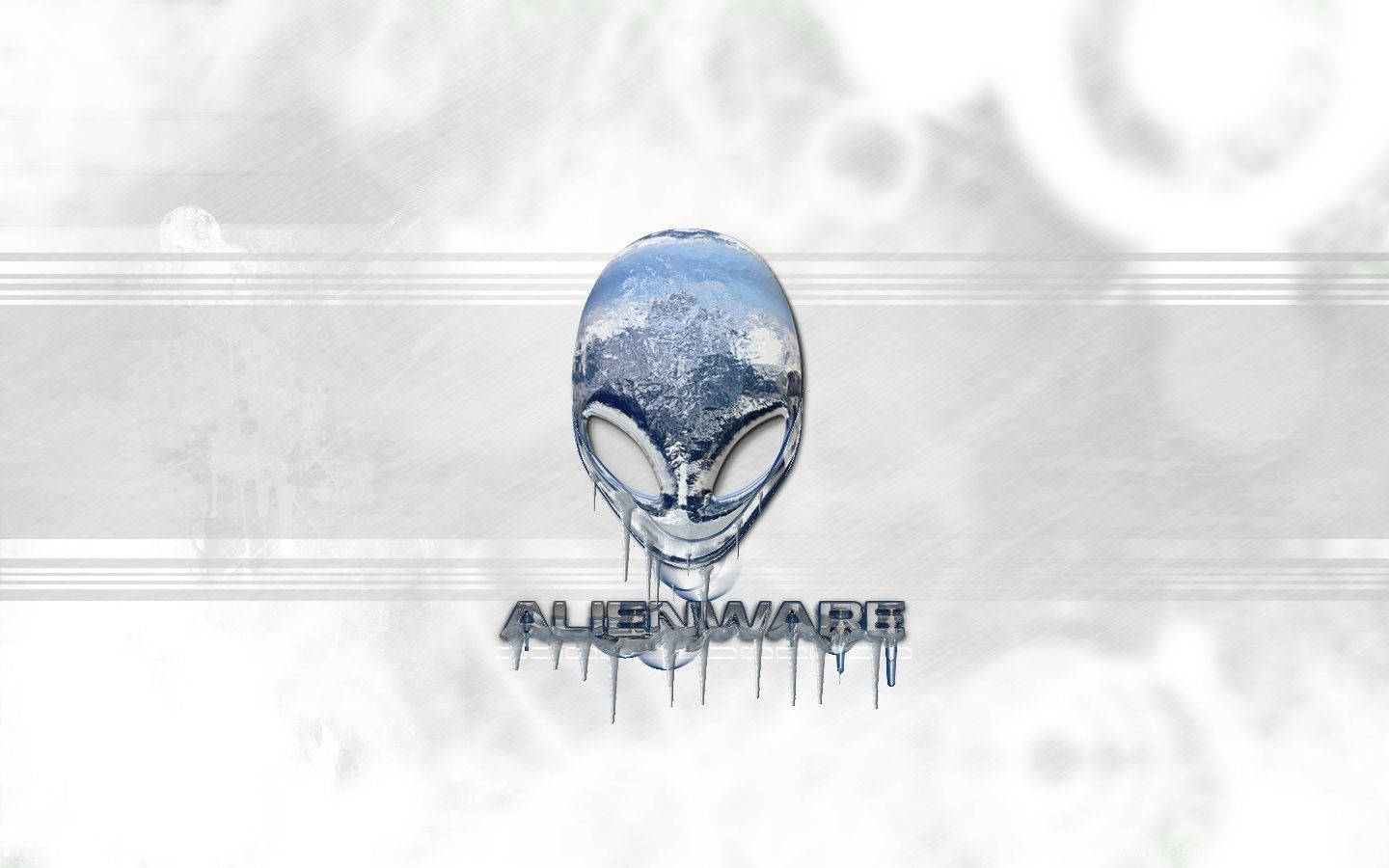 Alienware標誌，金屬外星人頭在冰冷的灰色背景上滴落液體。