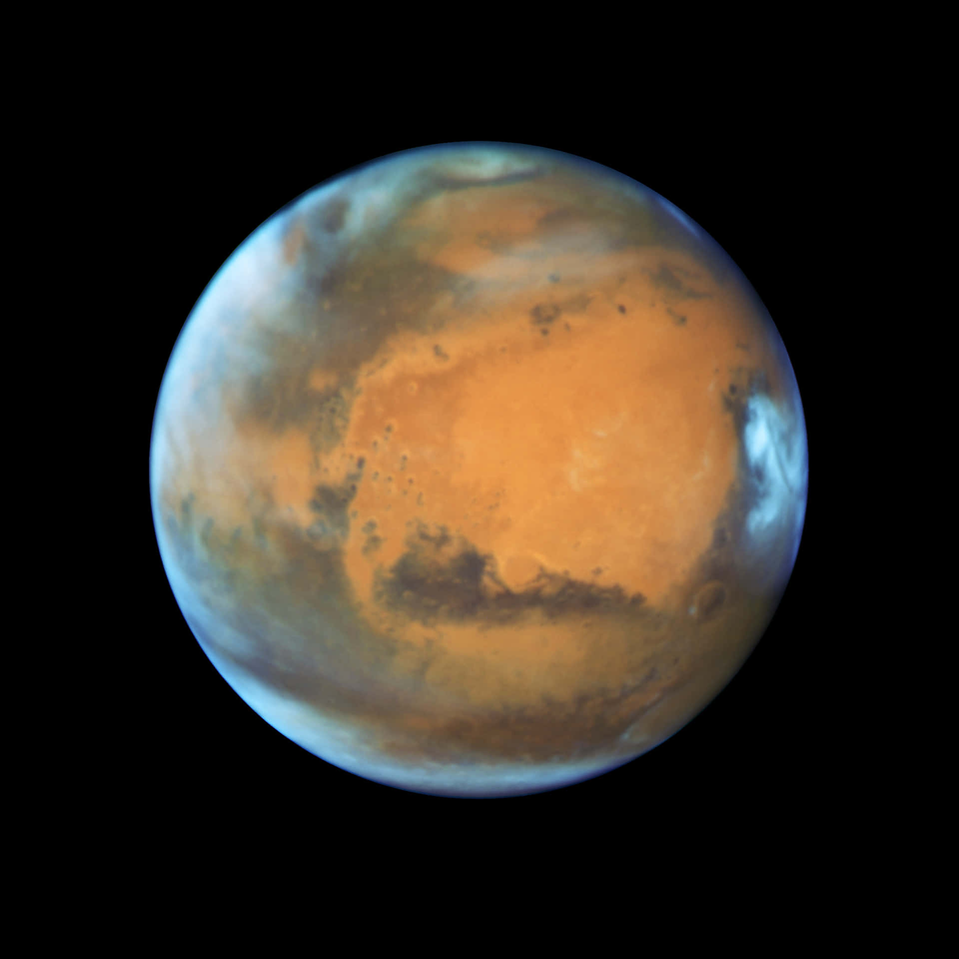 火星行星在黑色太空背景下呈現橙色和藍色色調