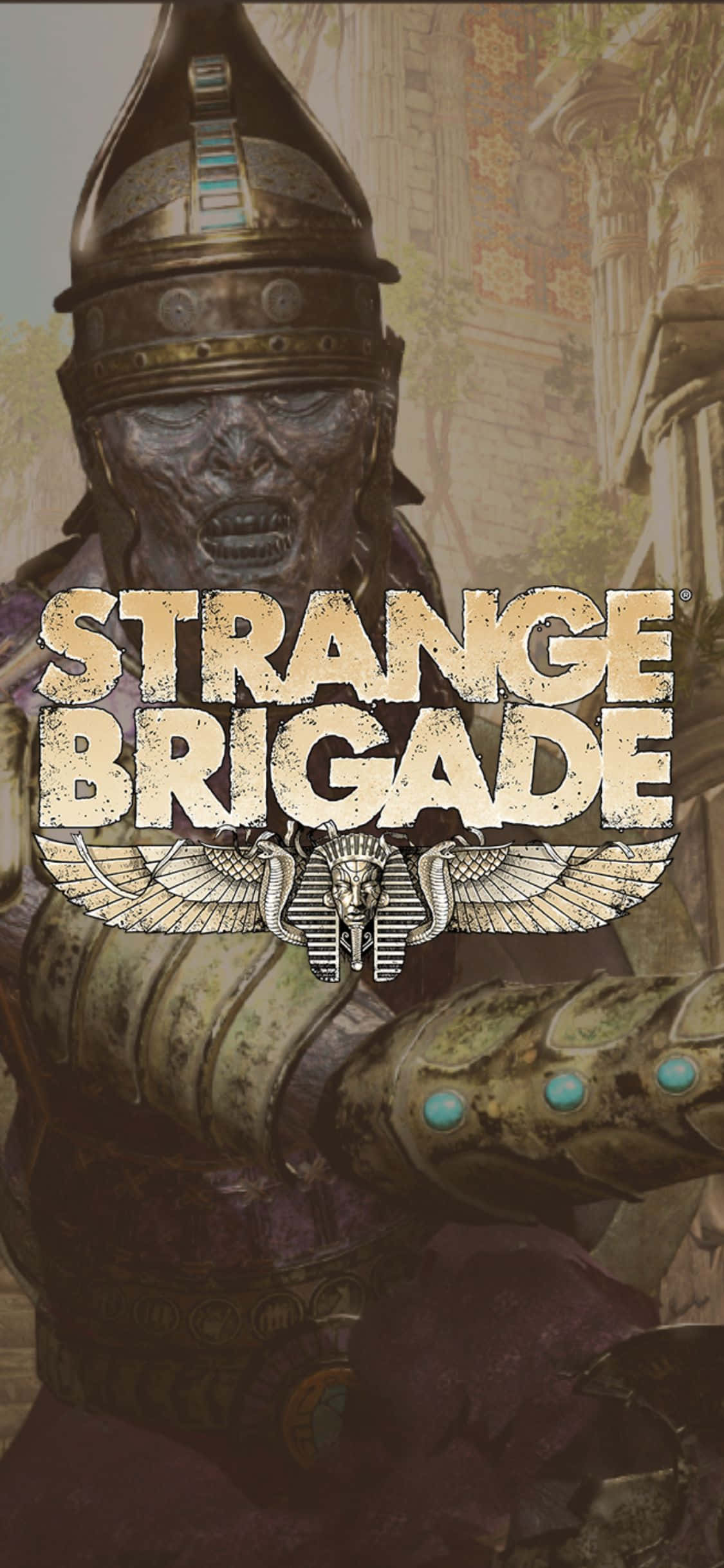 裝甲骷髏殭屍 iPhone X Strange Brigade 背景 壁紙 — 一個帶有埃及風格頭盔和發光藍色寶石的威脅性裝甲戰士站在廢墟寺廟環境中。