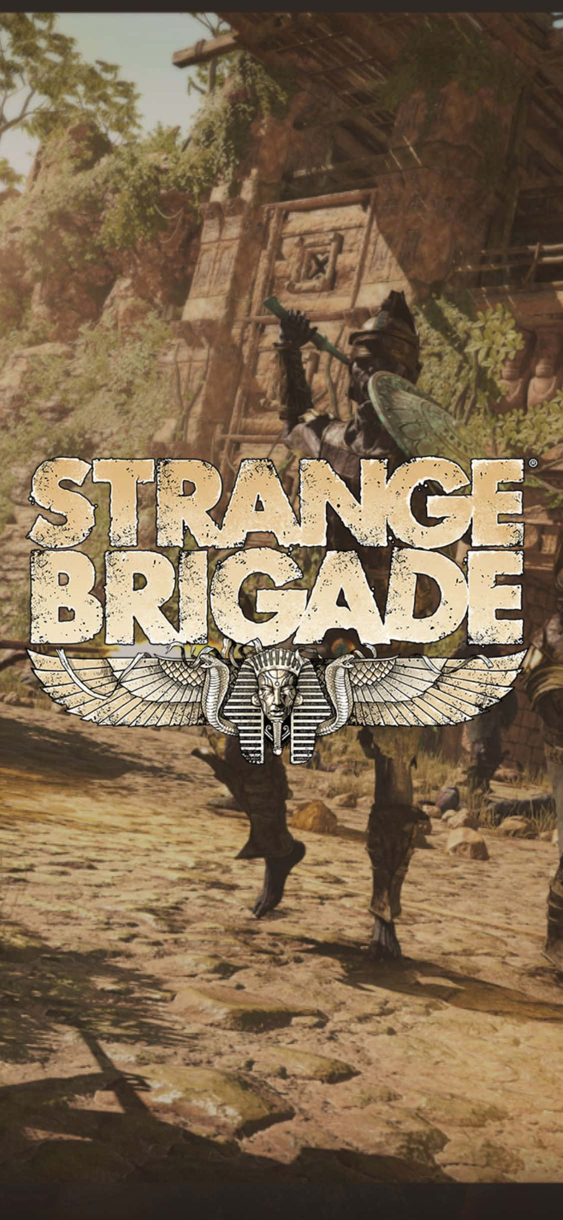 裝甲骷髏殭屍 iPhone X Strange Brigade 背景 壁紙 — 一位身穿古代盔甲的戰士，在陽光普照的叢林寺廟廢墟中前行，周圍有藤蔓和石頭建築。