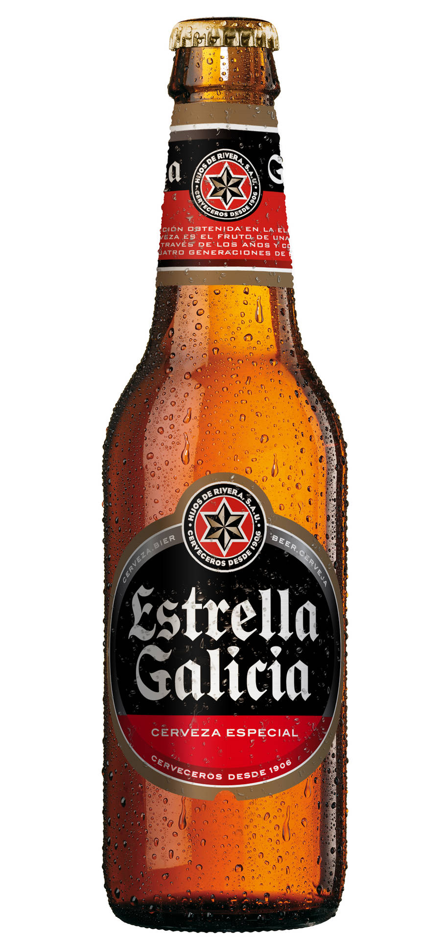帶有冷凝水滴的冰凍Estrella Galicia啤酒瓶