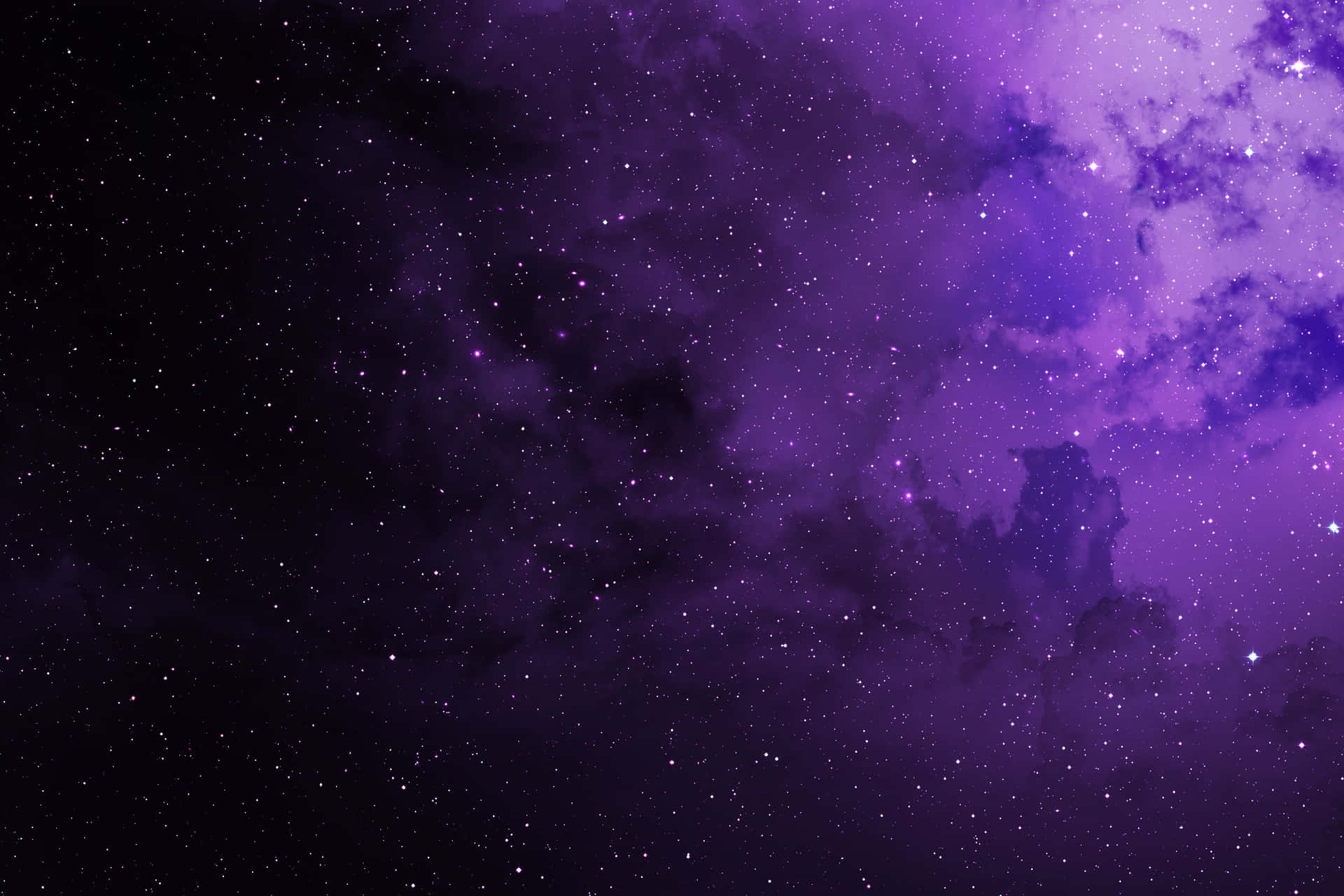深空中充滿星星的紫色星雲
