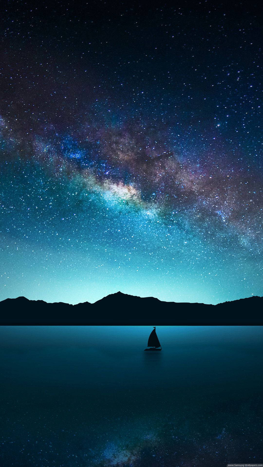 帆船在銀河星空下的寧靜湖面