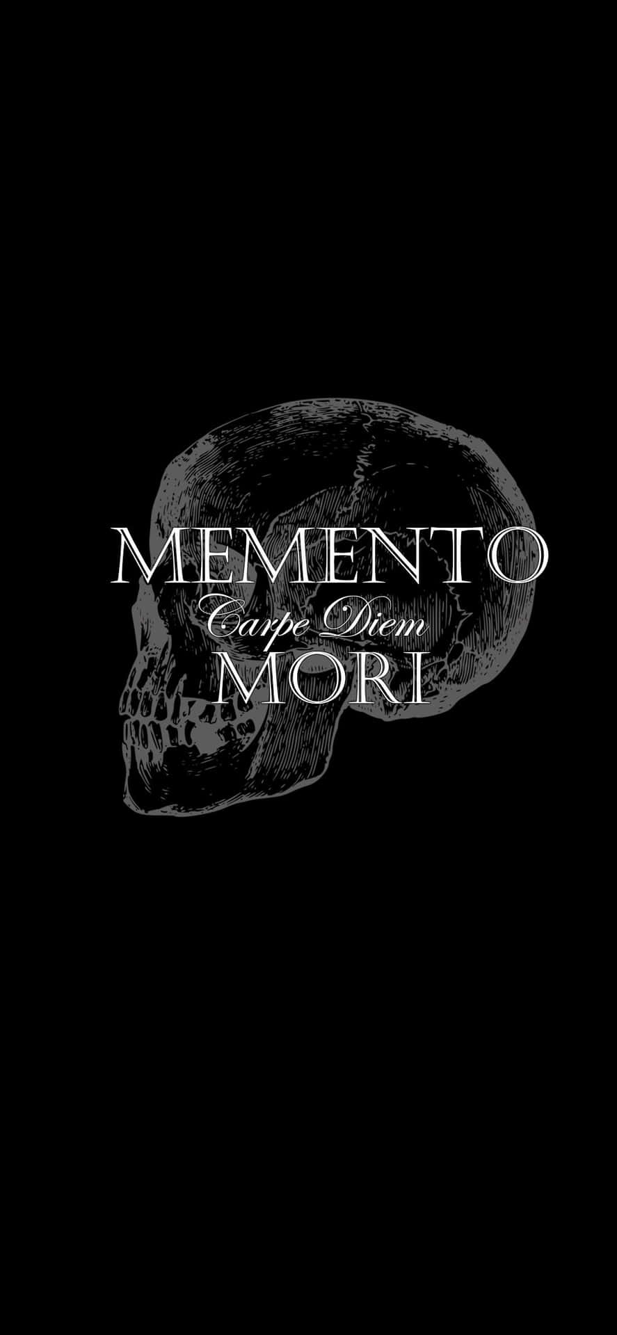 黑色背景上有一個白色骷髏頭，帶有短語 Memento Carpe Diem Mori。