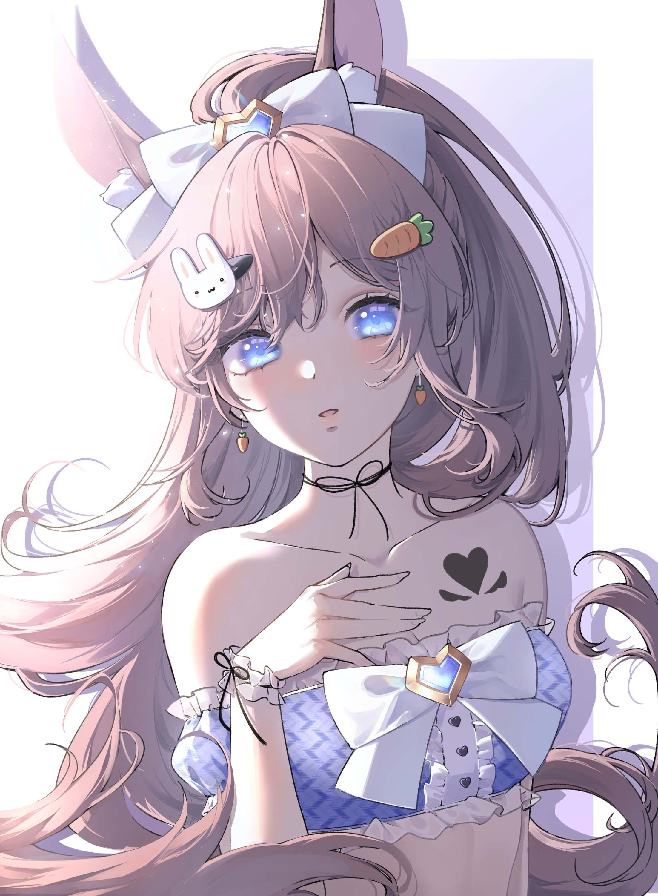 誘惑系Discord動漫頭像：紫眼胸紋少女 壁紙 — 一個可愛的動漫女孩，有兔耳朵和發光的藍眼睛，穿著藍色格子連衣裙，配有白色蝴蝶結和胡蘿蔔髮夾。