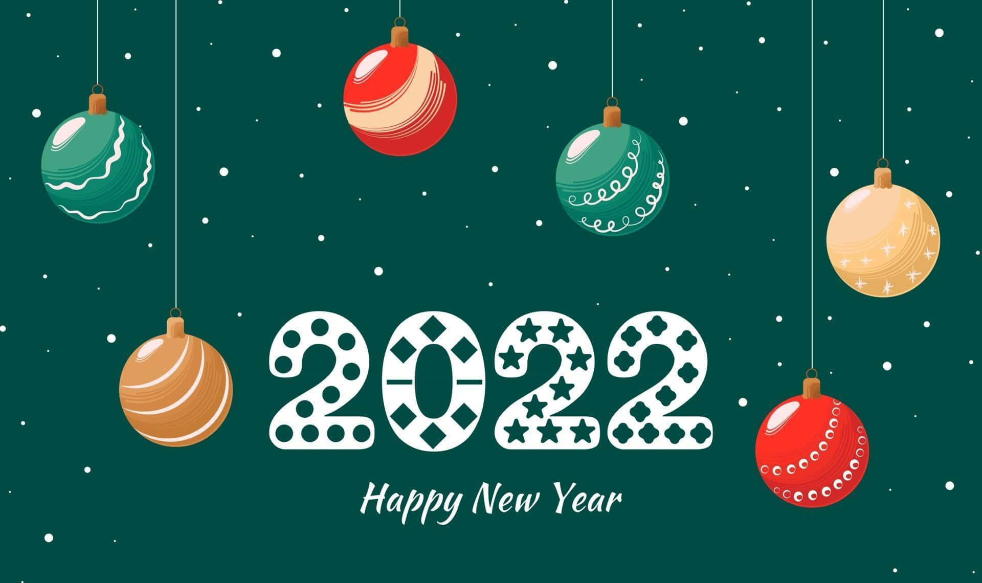 懸掛聖誕裝飾品，在深綠色背景上帶有2022新年祝福。