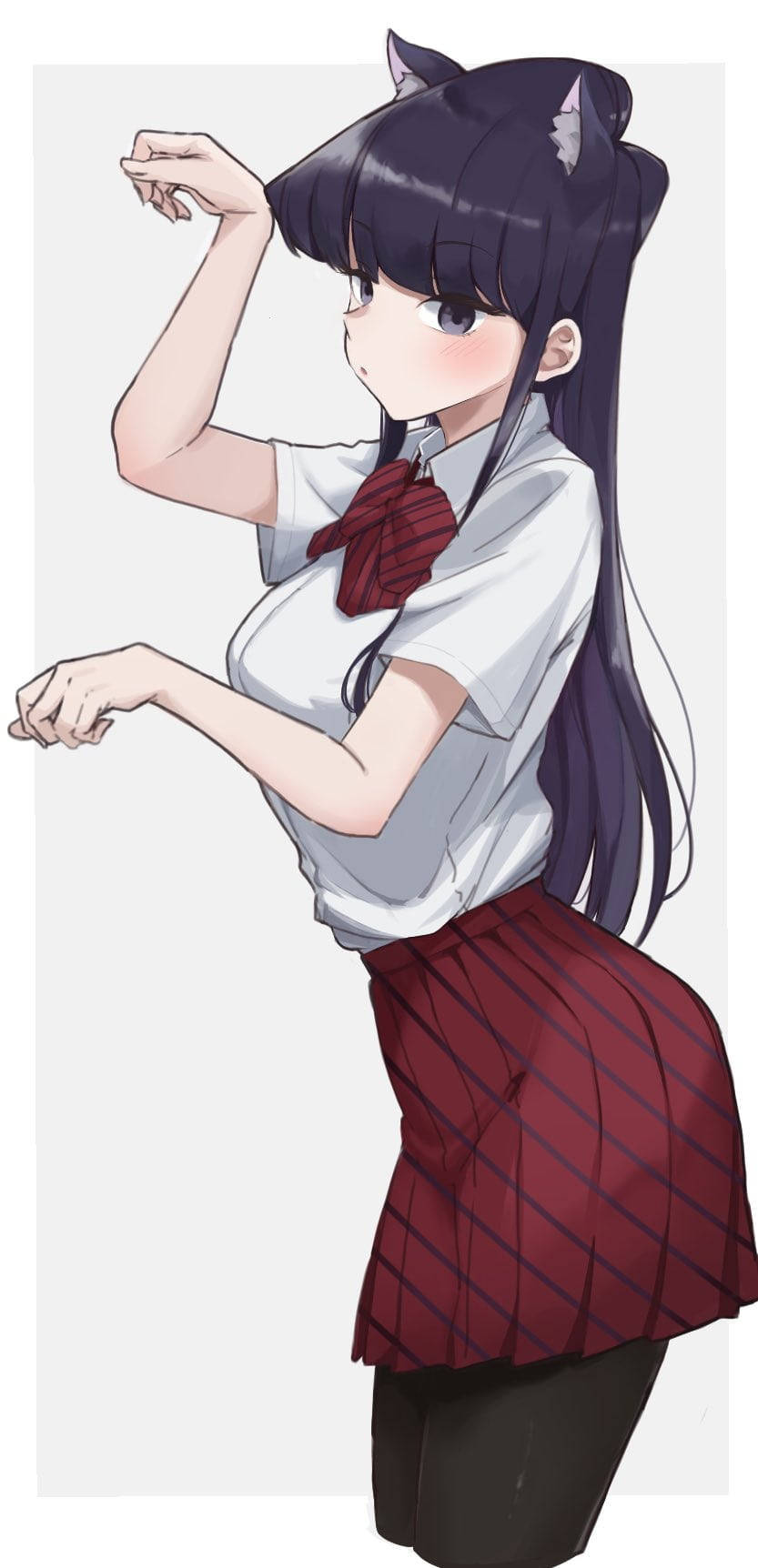 Komi San 桌布 壁紙 — 貓耳動漫女孩在純色背景下穿著校服展示二頭肌。