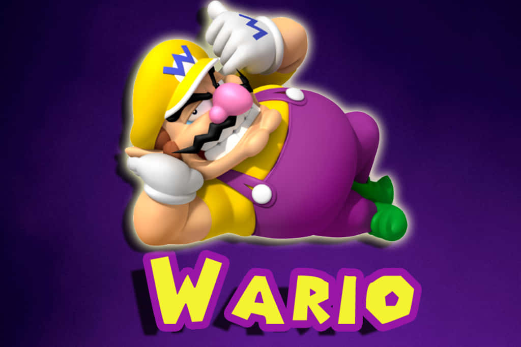 wario 桌布 壁紙 — 貪婪的電子遊戲角色瓦利奧躺在地上，臉上帶著頑皮的笑容，背景是深紫色。