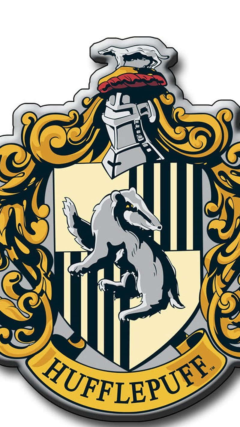hufflepuff 桌布 壁紙 — 赫夫帕夫學院徽章，以黑黃條紋盾牌上的獾為標誌，飾有華麗的金色捲軸紋飾和銀色頭盔。