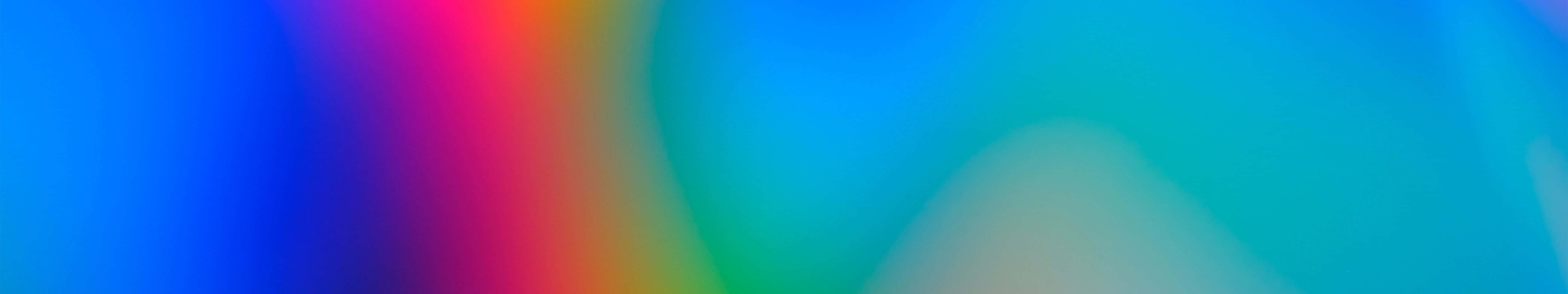 平滑多彩的漸變背景，帶有藍色、洋紅和青色調。 — 5760x1080 壁紙 壁紙