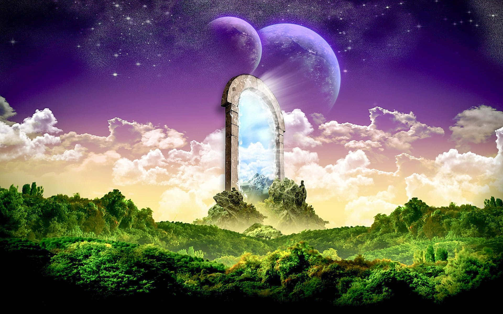 超越一切 壁紙 — 一個神秘的石拱門矗立在翠綠的山谷中，在星光暮色中顯露出明亮的天空和漂浮的紫色月亮。