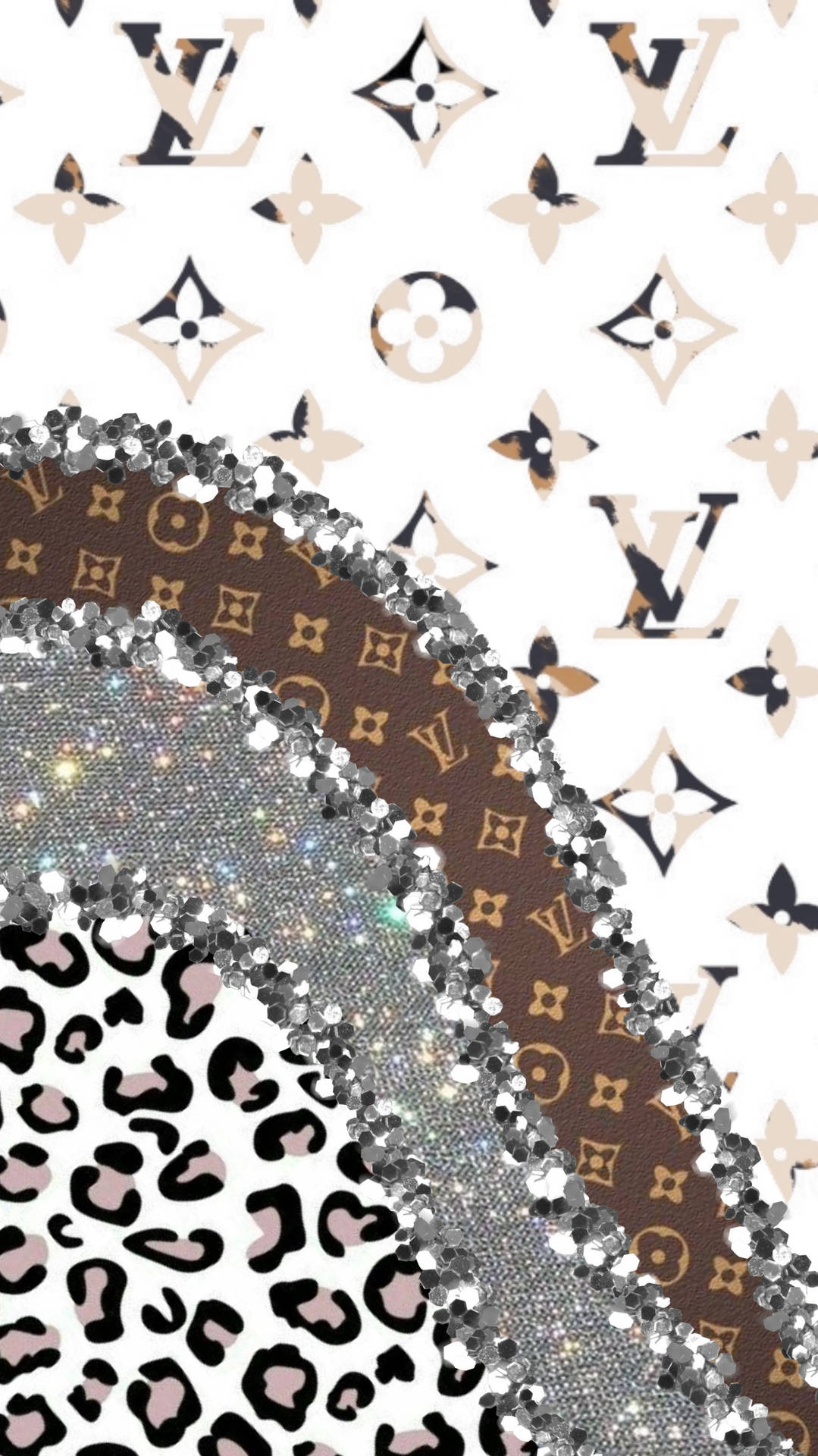 閃爍銀色邊框分隔 Louis Vuitton 字母圖案和豹紋圖案。
