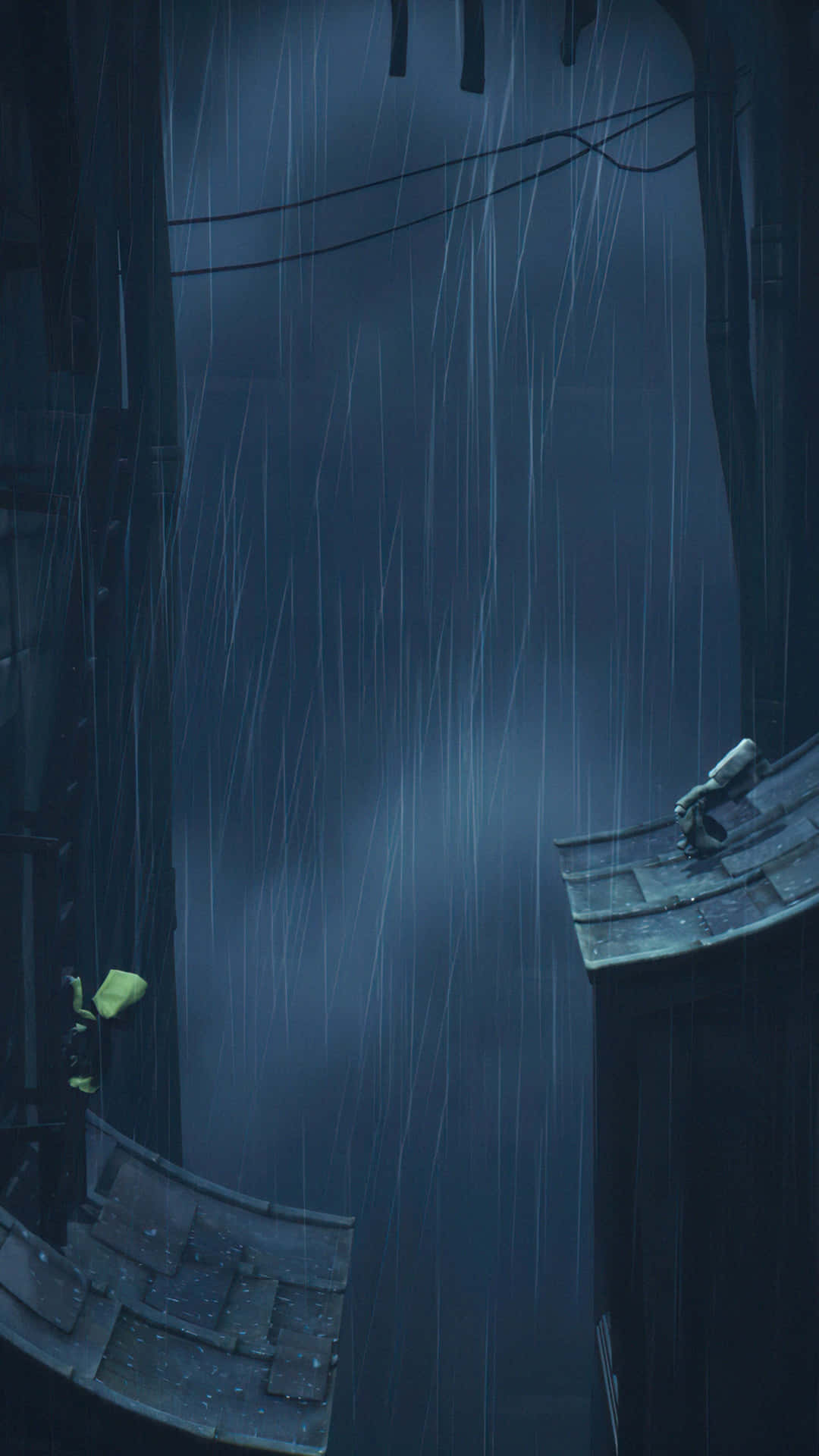 一個穿著黃色雨衣的人，在夜晚的雨中城市小巷裡行走。