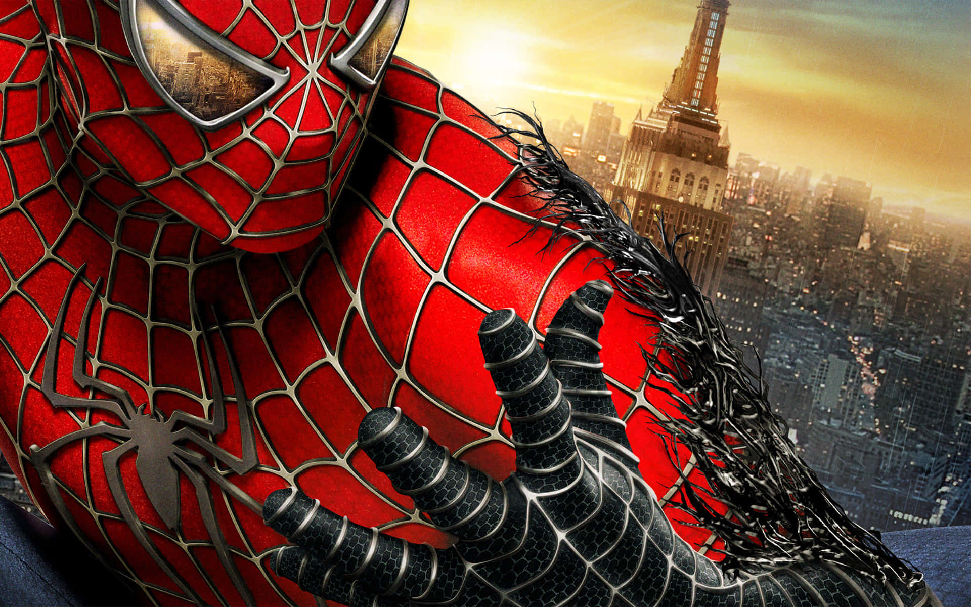 Spider Man 3 桌布 壁紙 — 身穿紅色戰衣、帶有黑色共生體手臂的蜘蛛俠俯瞰著黃金時段的城市天際線。