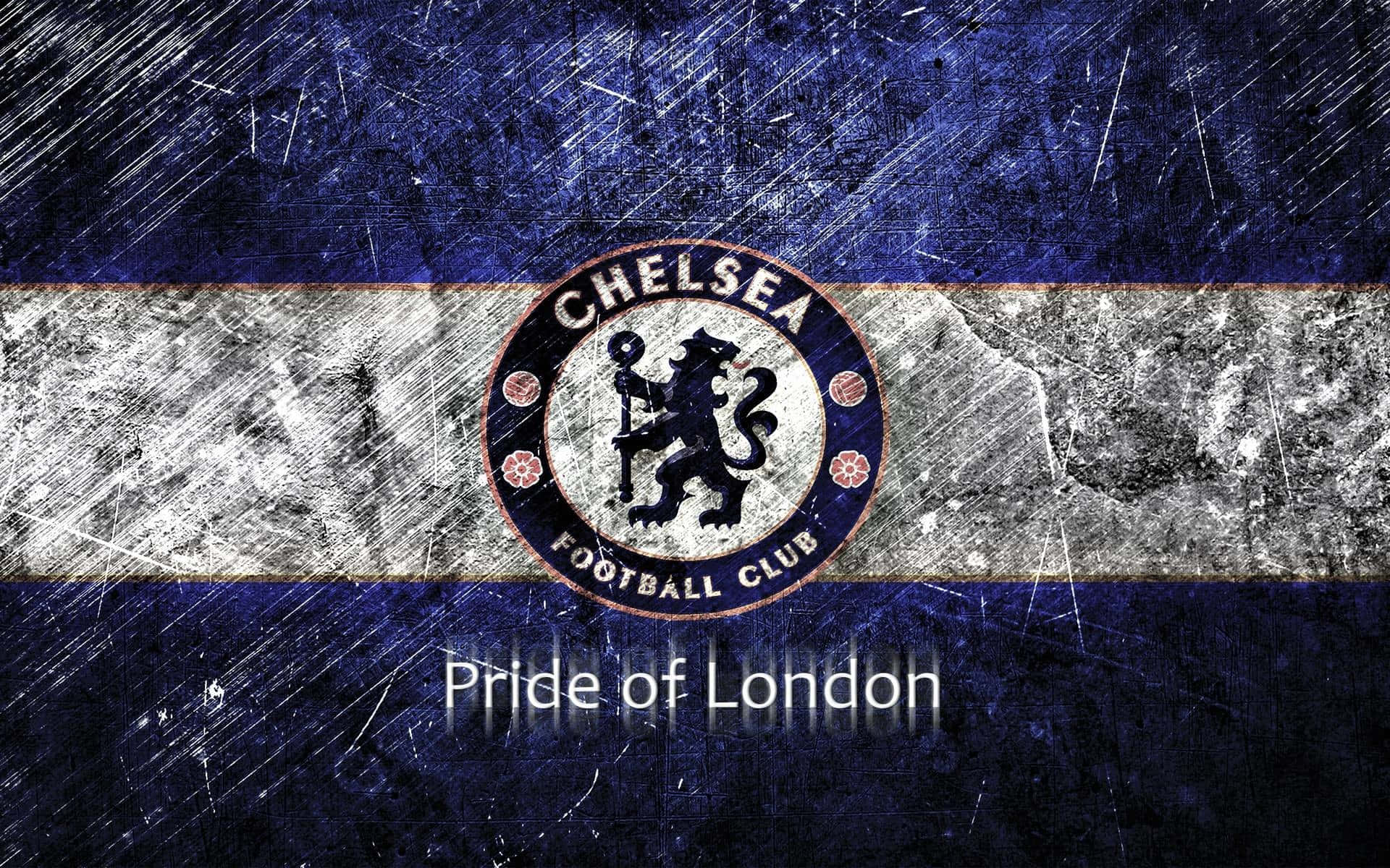 Chelsea 桌布 壁紙 — 車路士足球會徽章居中於磨損的藍白條紋背景上，下方有「Pride of London」文字。