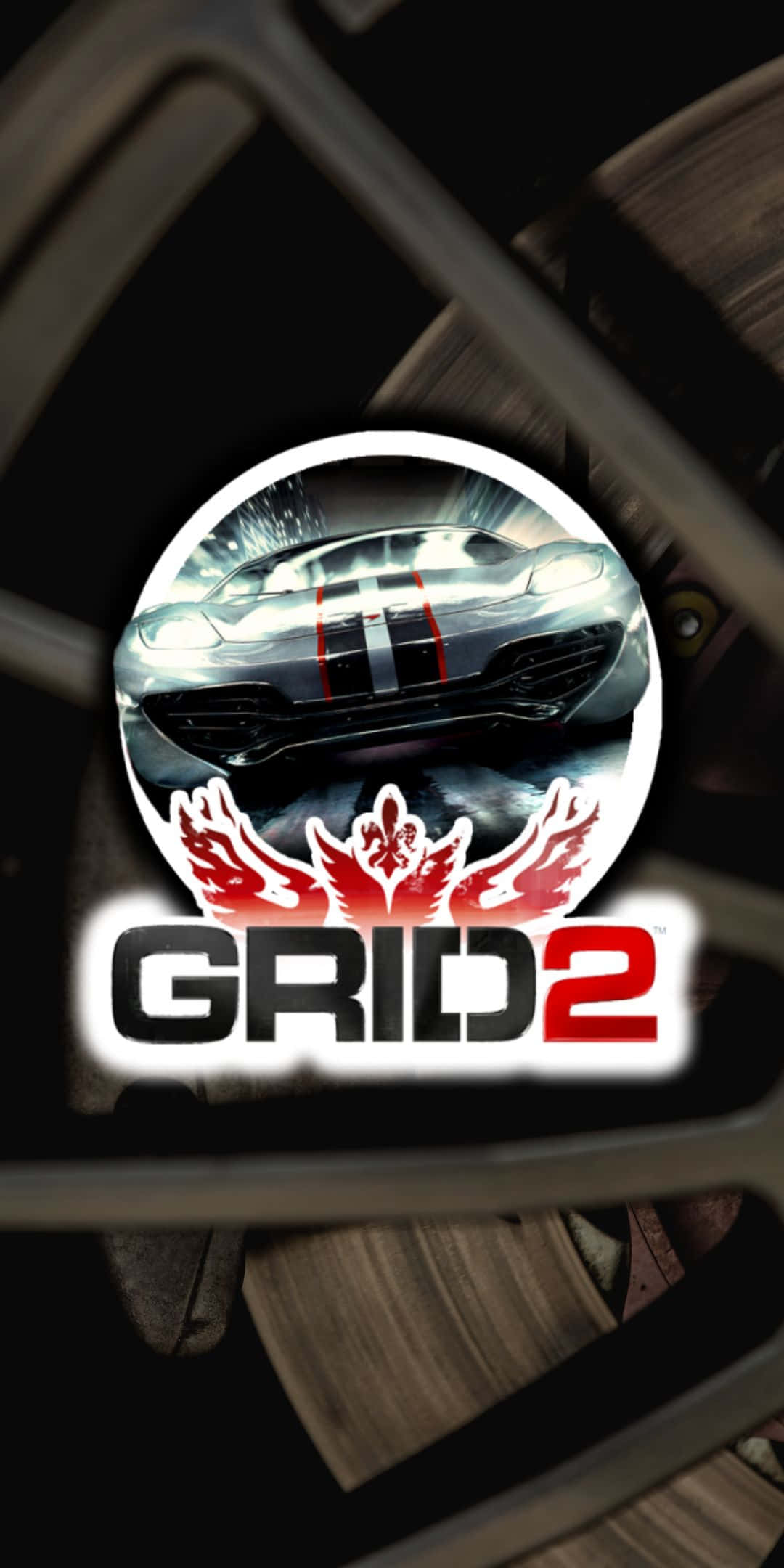 Grid 2 賽車遊戲標誌， featuring 一輛帶有紅色條紋的銀色賽車。