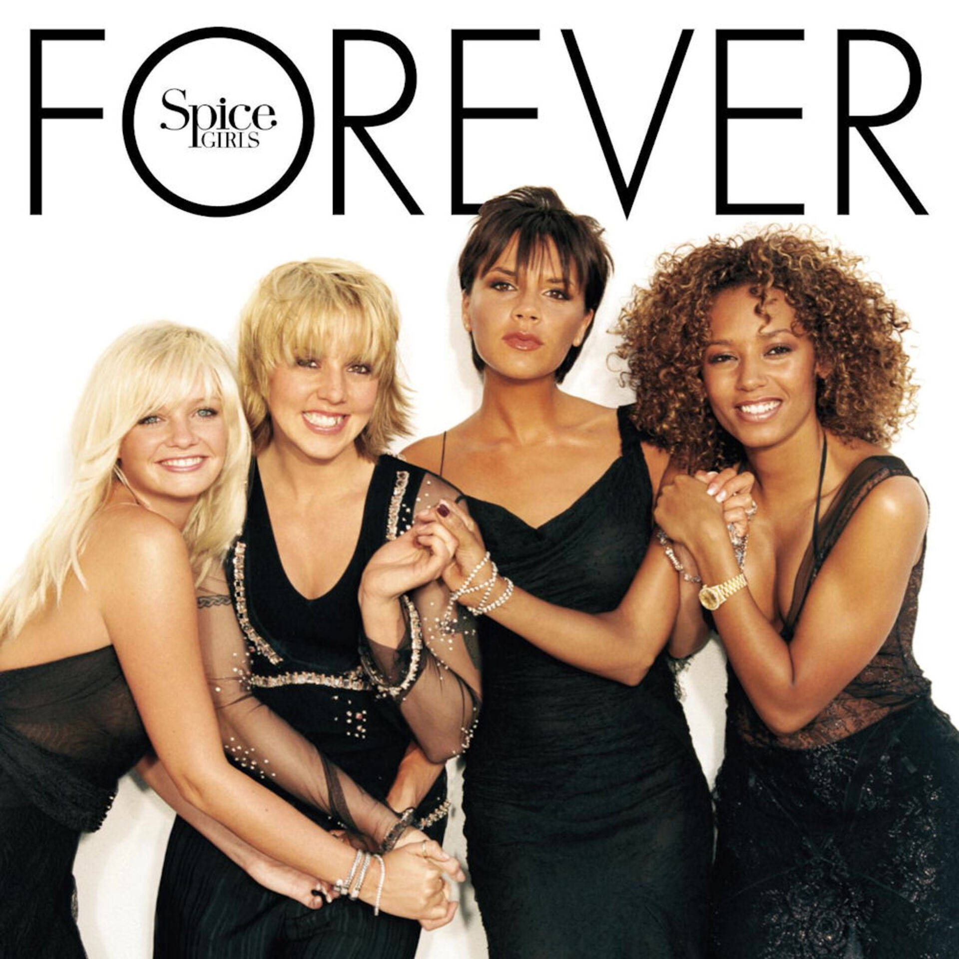 Spice Girls 身穿黑色連衣裙，上方有 'FOREVER' 文字擺姿勢。