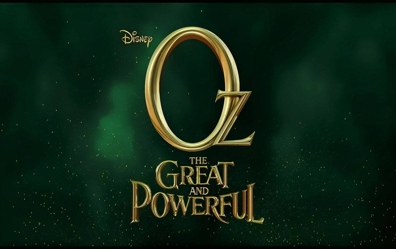 深綠色星空背景上嘅金色 Oz 電影標題同 'The Great and Powerful' 文字。 — Oz大師 壁紙