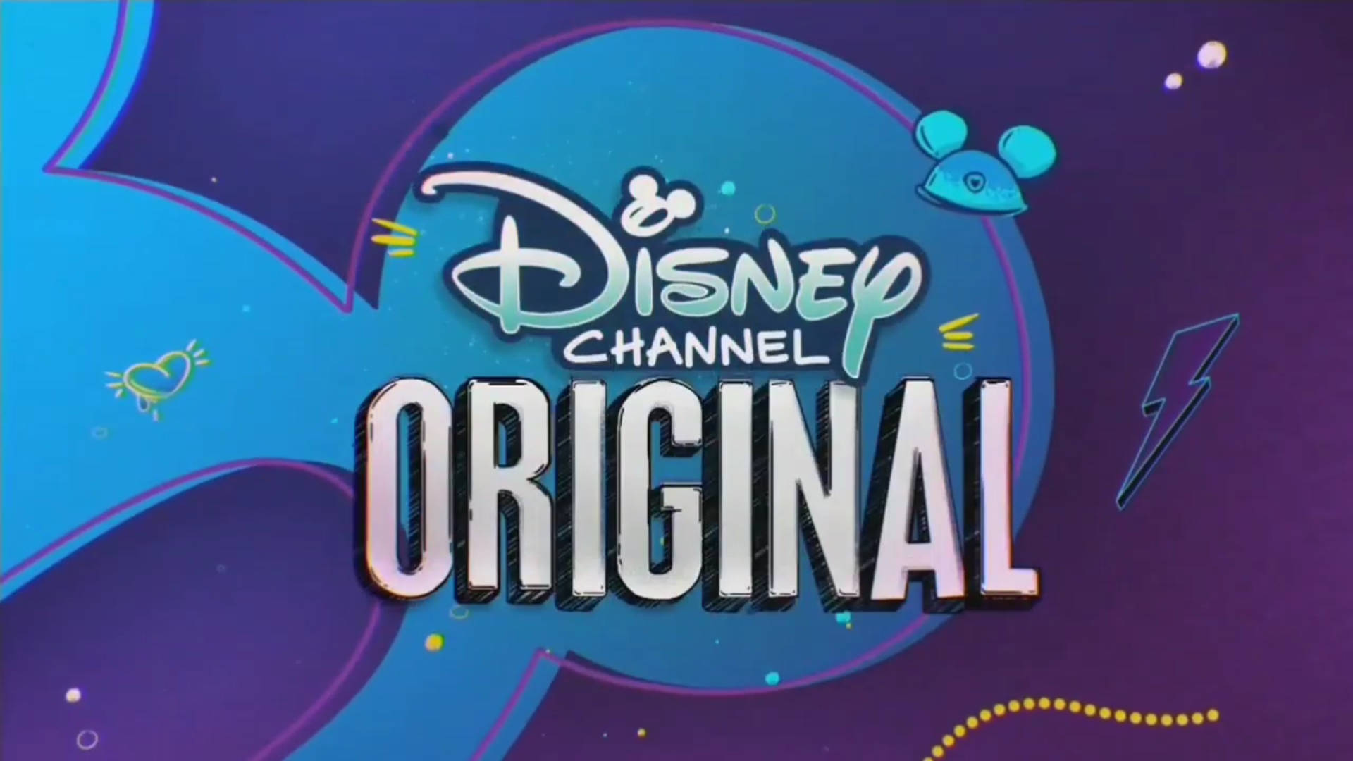 迪士尼頻道原始標誌 壁紙 — 充滿活力的Disney Channel Original標誌，帶有粗體文字和俏皮的卡通元素，背景為紫色和藍色漸變。
