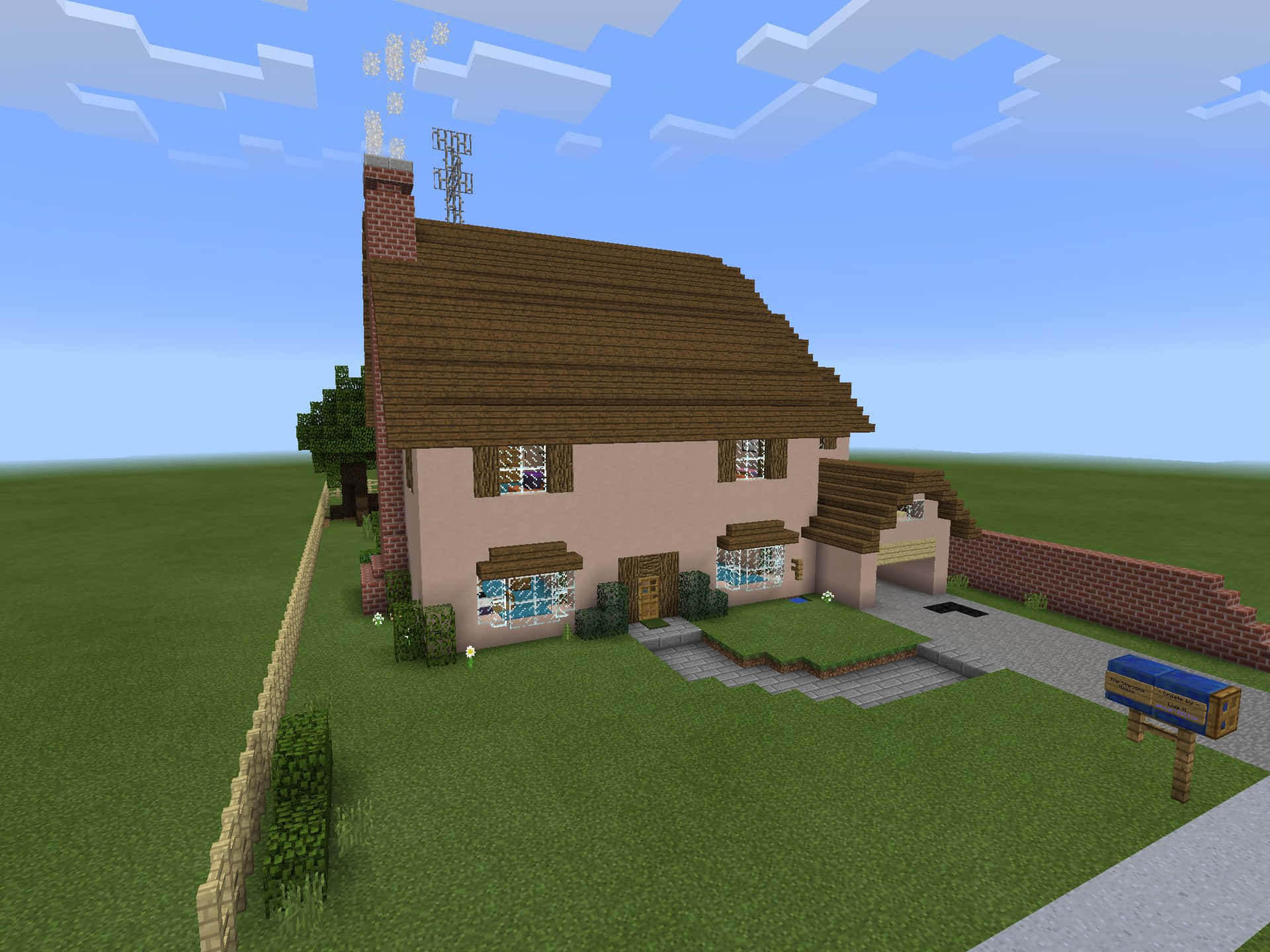 一間Minecraft風格的房屋，棕色屋頂和粉紅色牆壁，位於草地上，附有郵箱和圍欄。