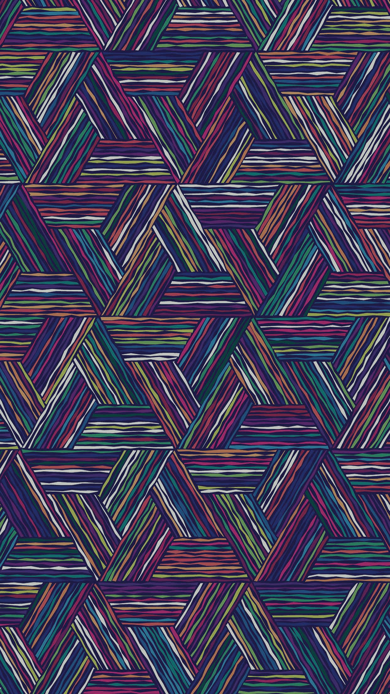 迷人抽象藝術作品 壁紙 — 充滿活力的多色幾何圖案，帶有深紫色、藍綠色和洋紅色的互鎖三角形和波浪條紋。
