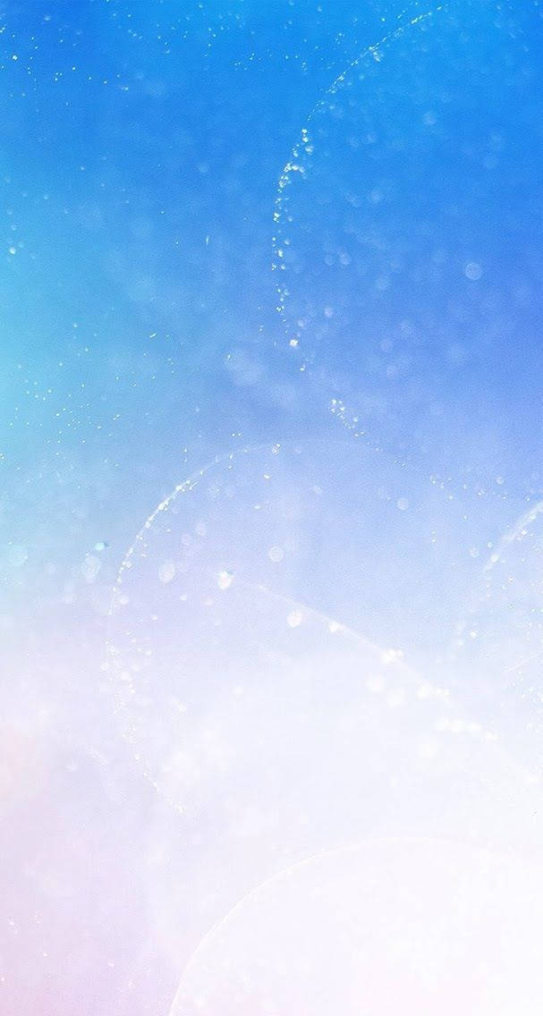 迷人星空夜景背景 壁紙 — 夢幻漸變天空，柔和藍色到粉紅色調，閃爍光粒子輕輕飄動。