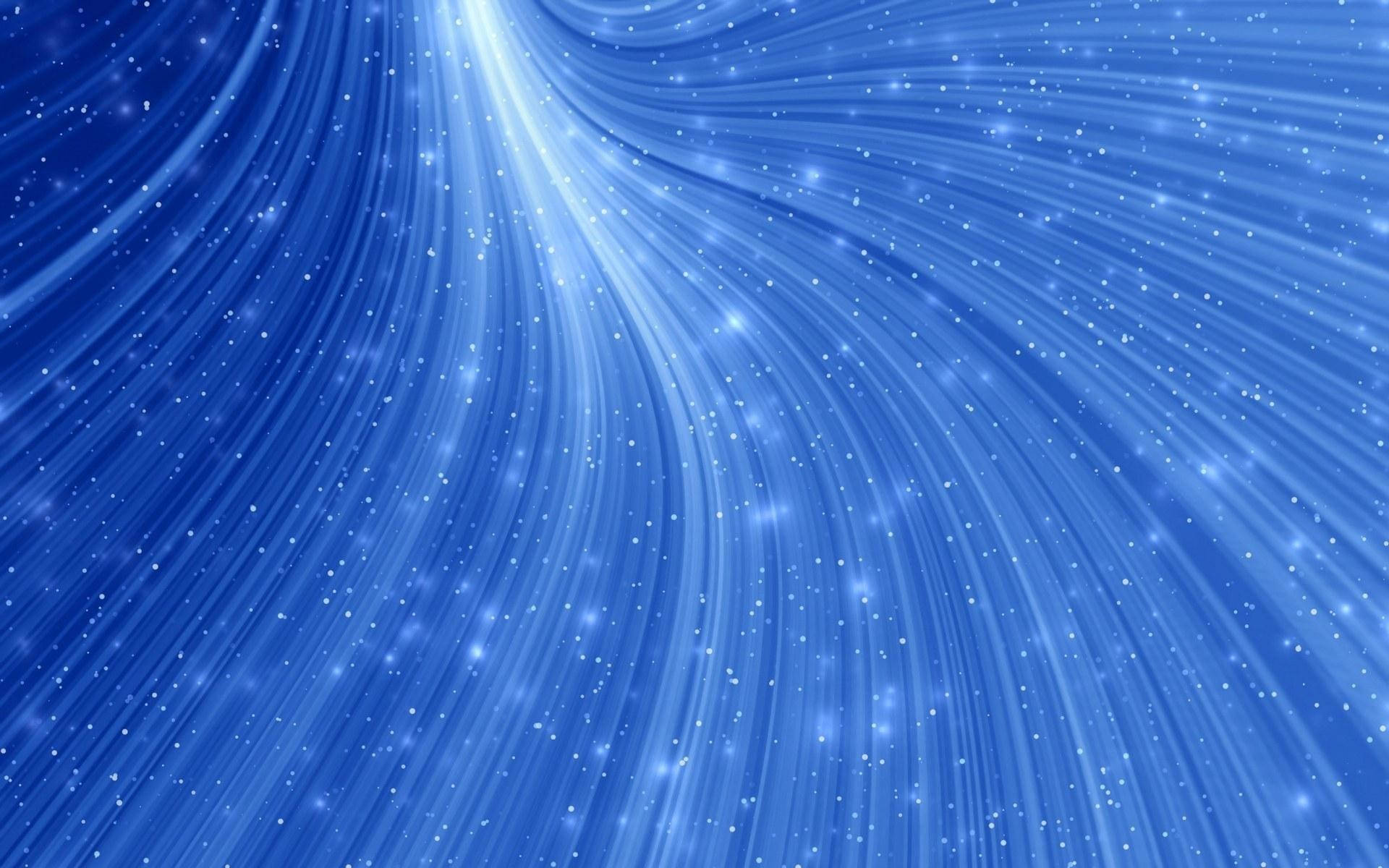 迷人閃耀線條背景 壁紙 — 明亮的藍色宇宙漩渦帶著發光粒子與動態運動劃過星場。