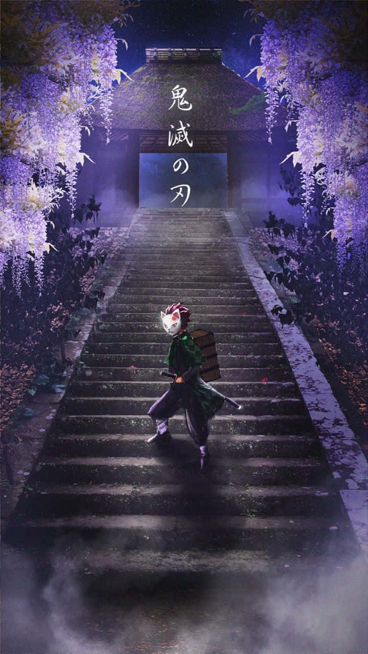 戴面具的動漫戰士在夜晚的紫色紫藤下攀登霧氣石階。