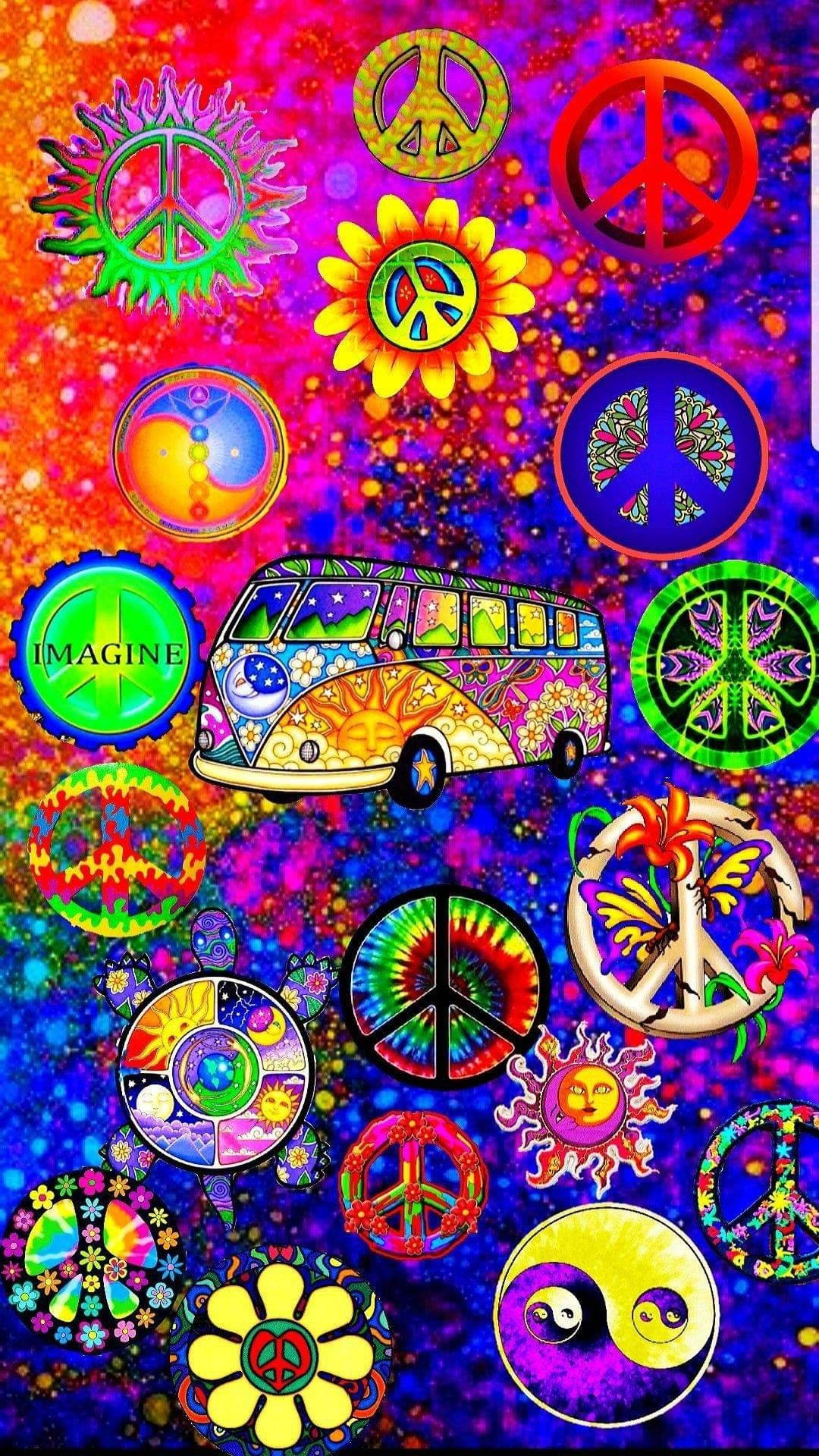 一個迷幻的壁紙，帶有和平標誌和裝飾貨車，背景色彩繽紛。