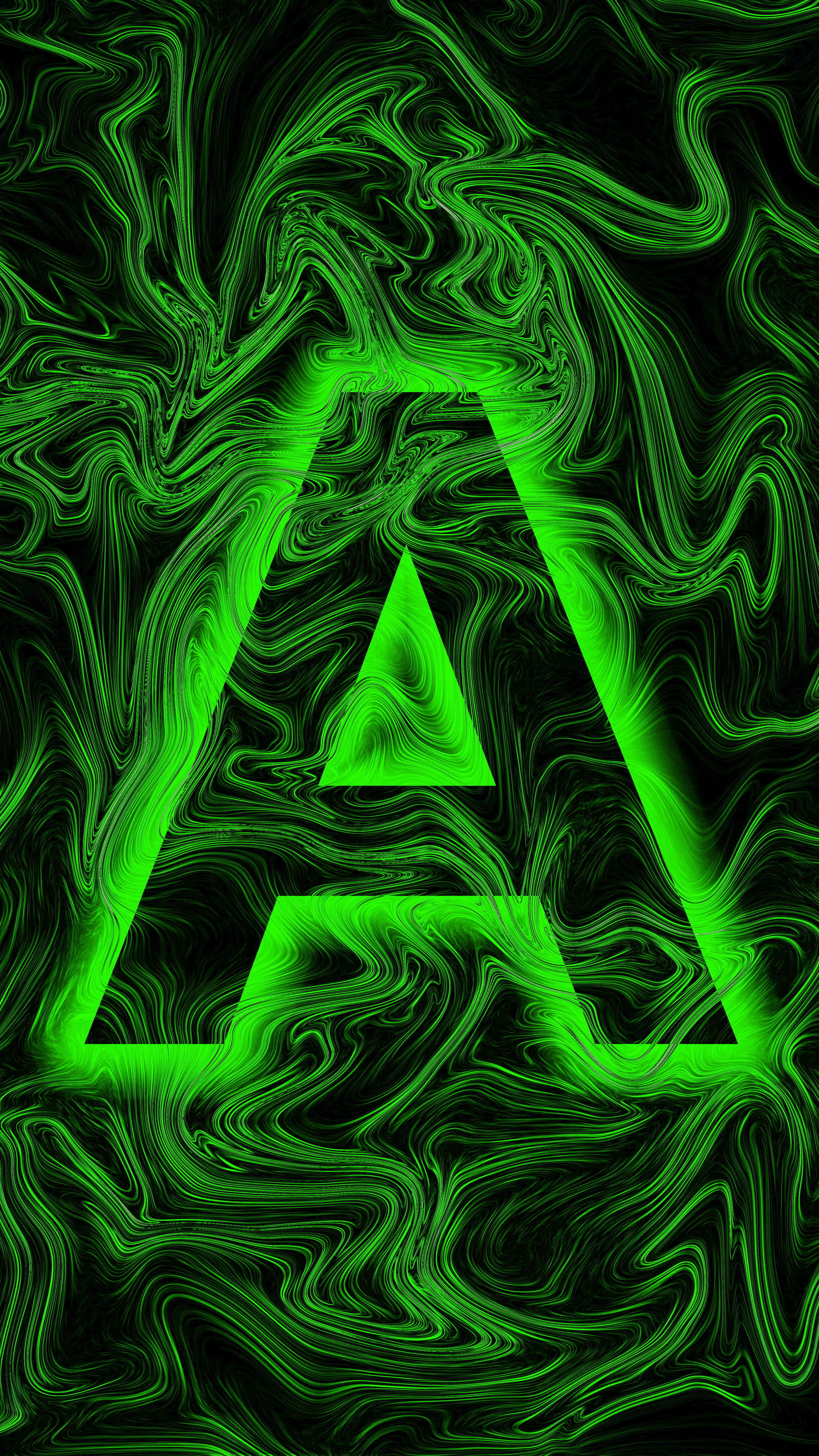 迷幻發光綠色字母A背景 壁紙 — 一個發光的霓虹綠色三角形符號在帶有液體般運動的旋轉黑色背景上脈動。