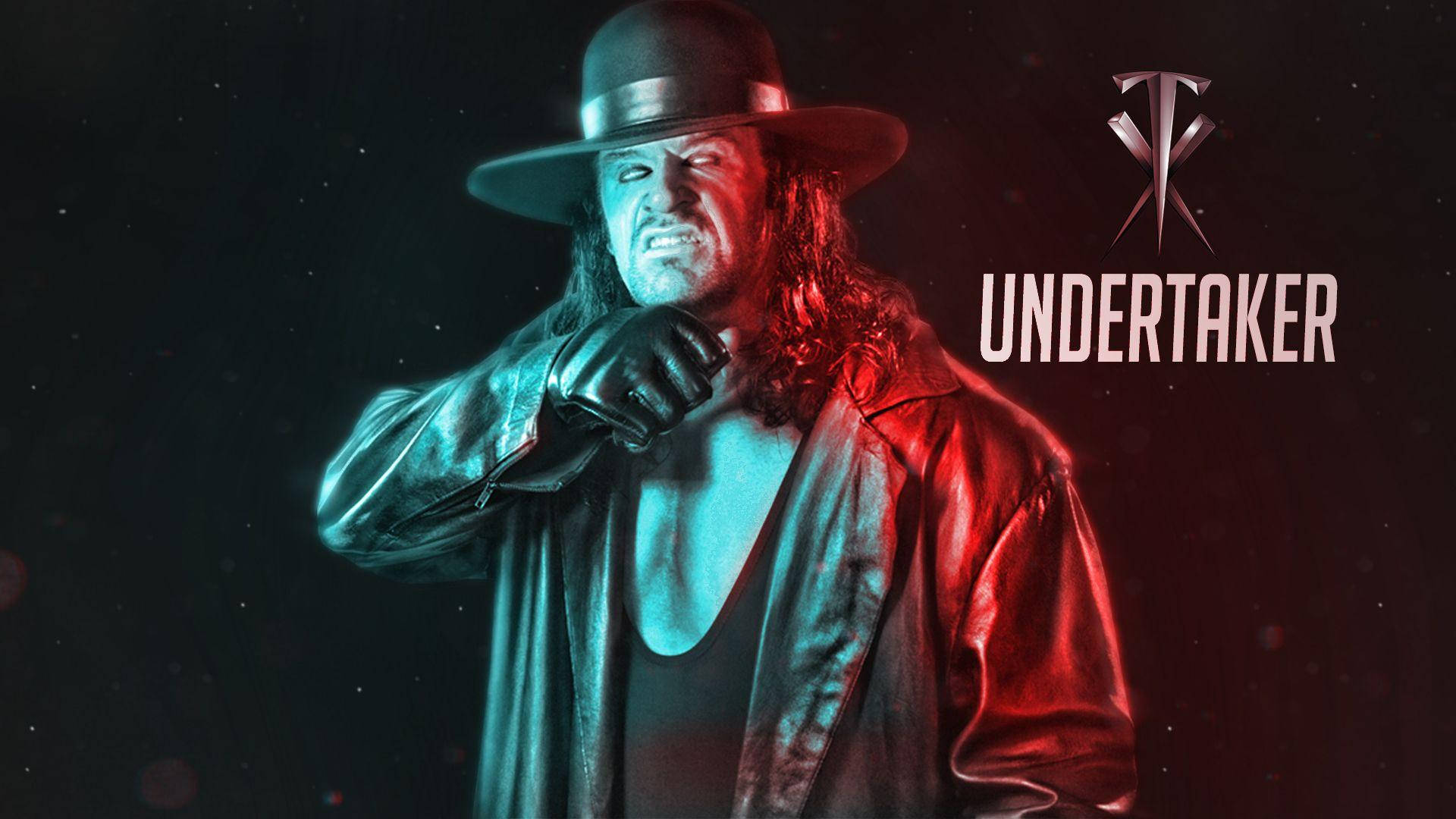 送葬者藍紅光效 壁紙 — The Undertaker 穿著標誌性的黑色帽子和風衣，在黑暗背景下被戲劇性的紅色和藍色燈光照亮。