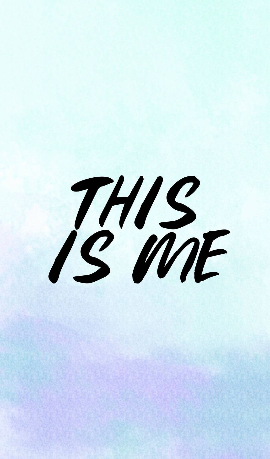 粗體黑色手寫短語「THIS IS ME」在柔和藍色和紫色水彩背景上。