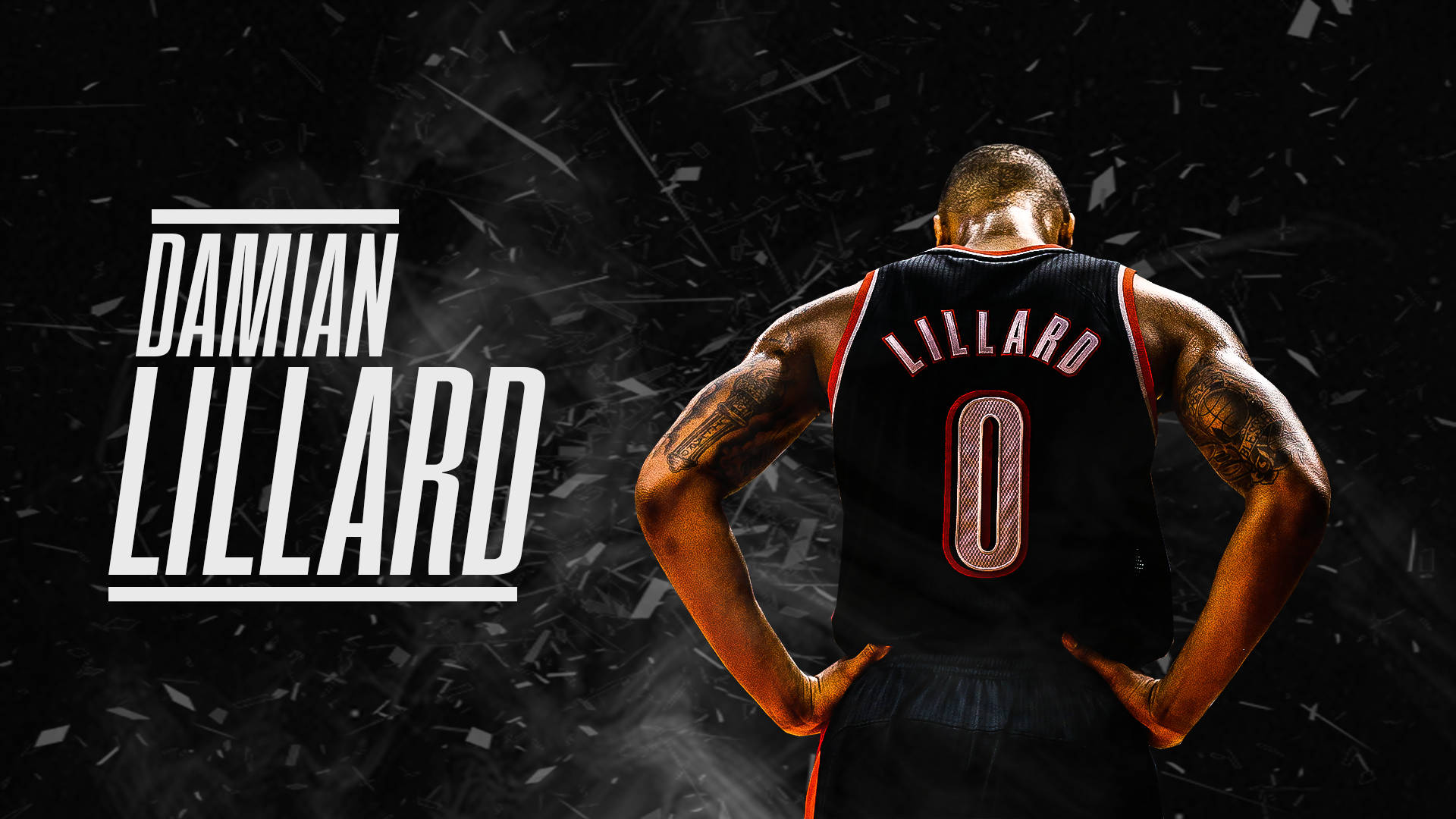 籃球運動員 Damian Lillard 身穿黑色球衣，雙手叉腰，背景深色。
