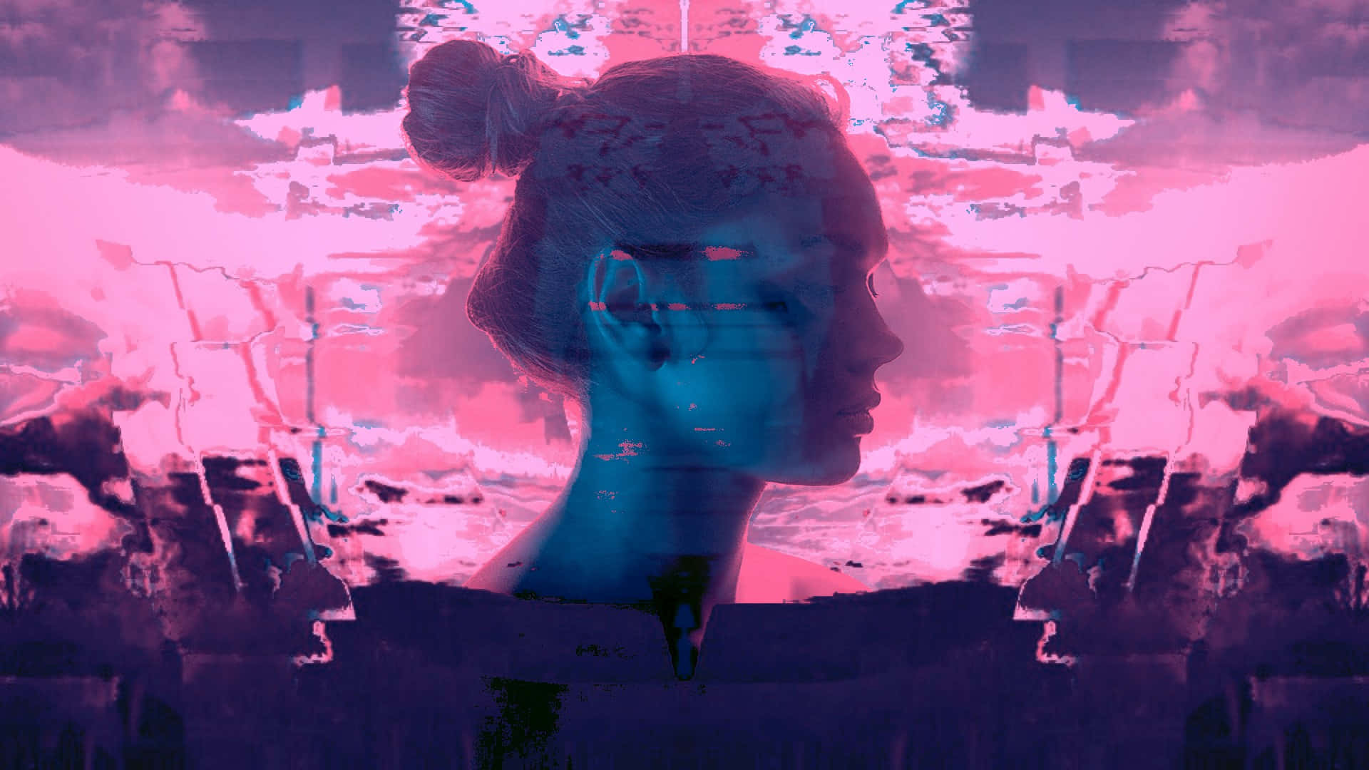 女性側面臉部，帶有粉紅色和藍色調的數碼故障效果。