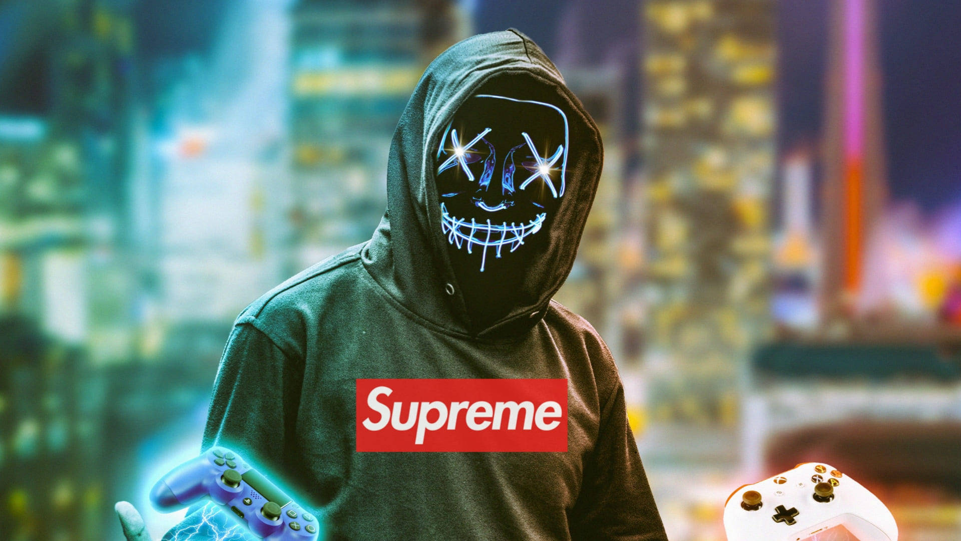 酷 Supreme 瘋狂殺戮面具 壁紙 — 一個戴著發光骷髏面具的兜帽人物，在夜晚霓虹燈光下的城市景觀中手持遊戲控制器。