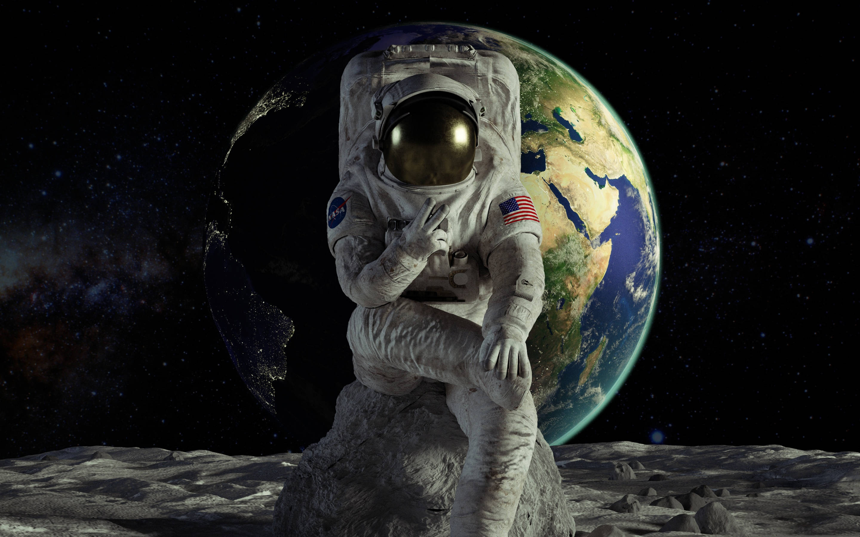 酷炫NASA宇航員在月球 壁紙 — 一位穿著細節豐富太空衣的太空人沉思地坐在月球表面，地球在他們身後星空的虛無中發光。