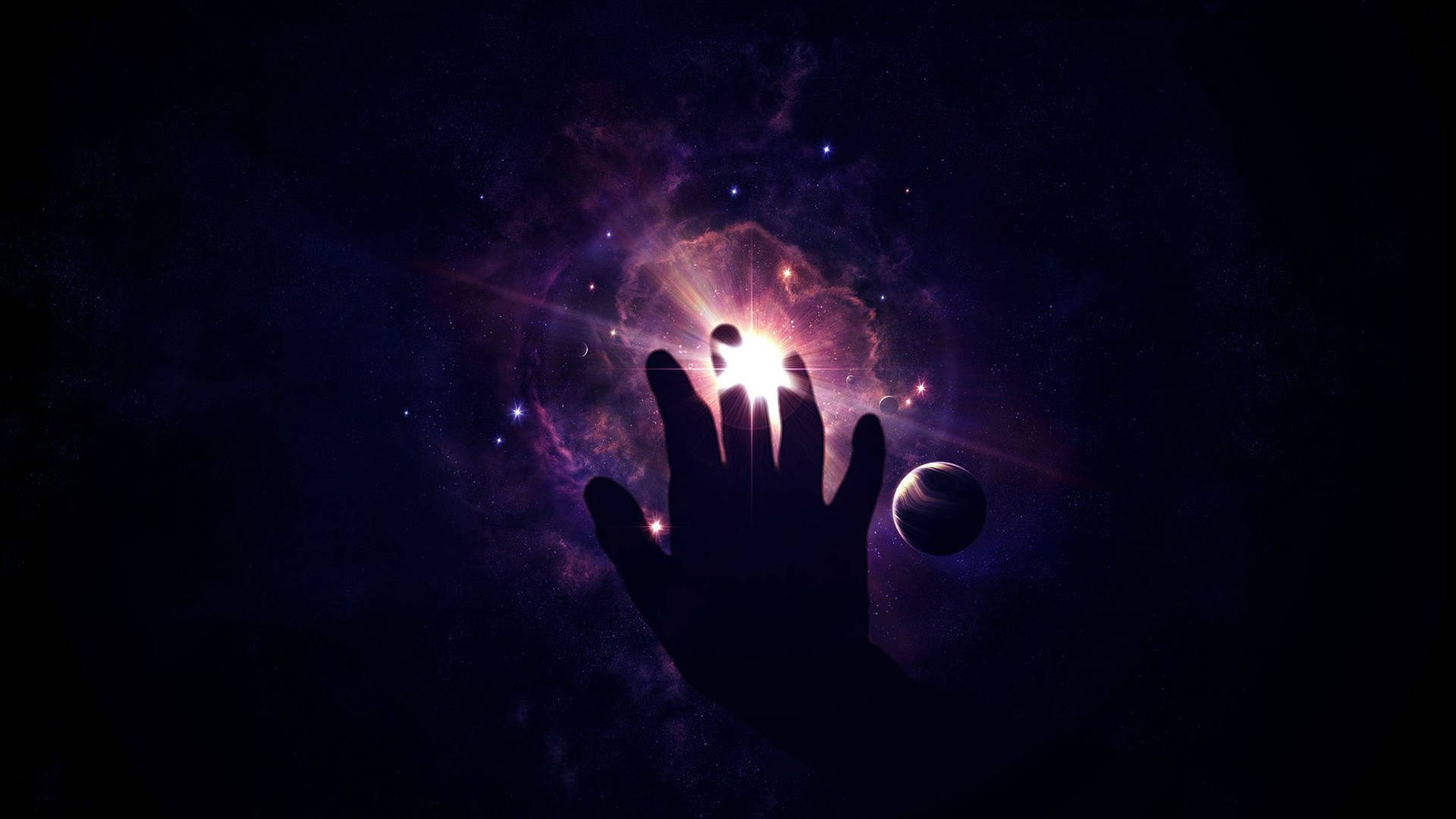 在深空中伸手觸碰發光宇宙星雲的剪影。