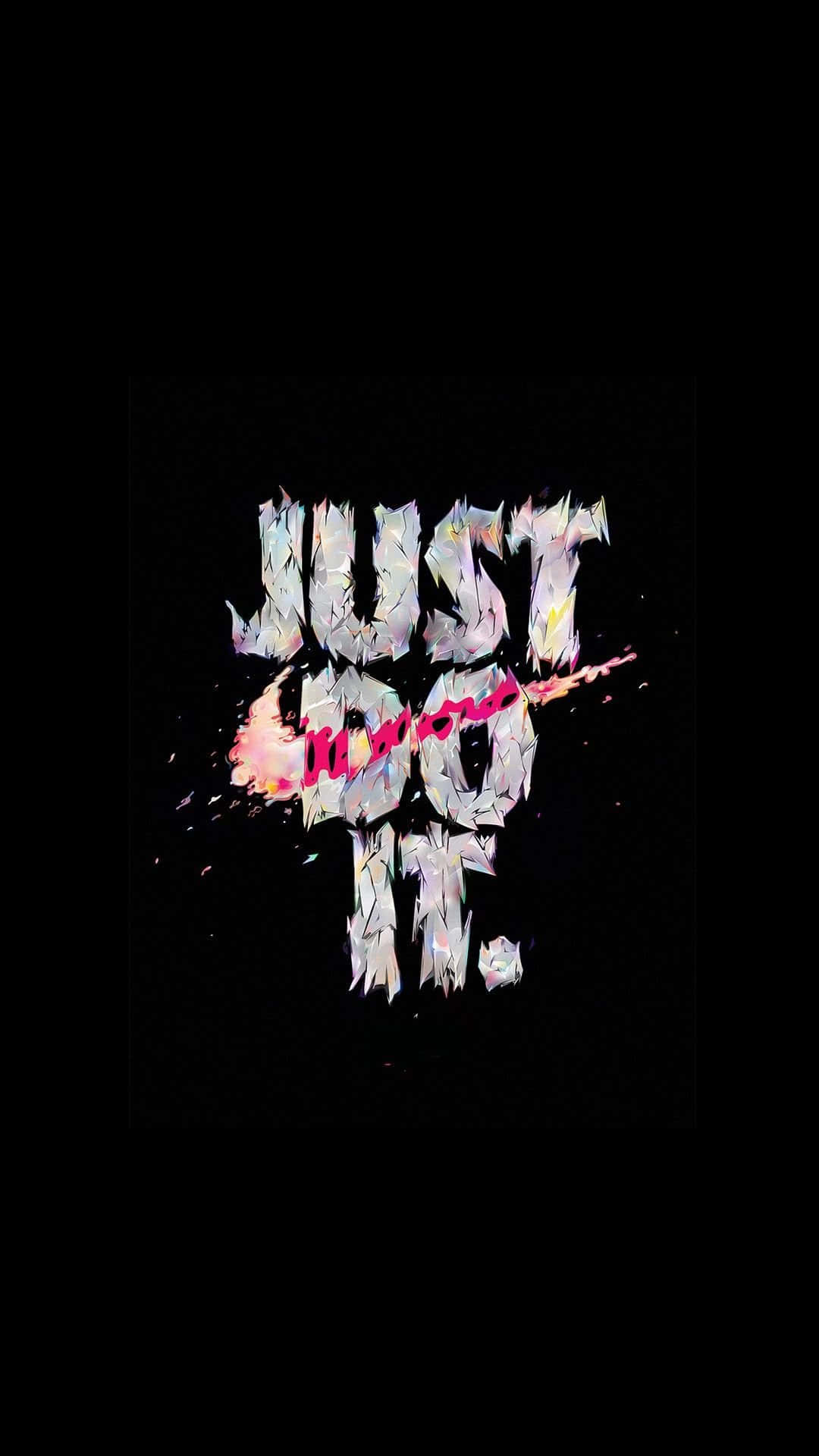 以碎片化數位藝術風格呈現的勵志短語「Just Do It」，帶有粉紅色勾號。