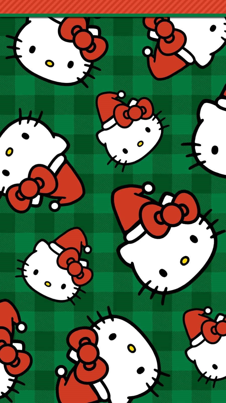 Hello Kitty Christmas 桌布 壁紙 — 重複的Hello Kitty臉孔，戴著紅色聖誕帽，在綠色格子背景上。