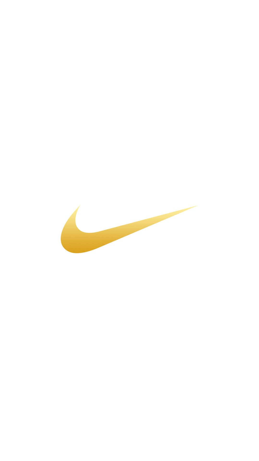 白色背景上的金色Nike勾號標誌