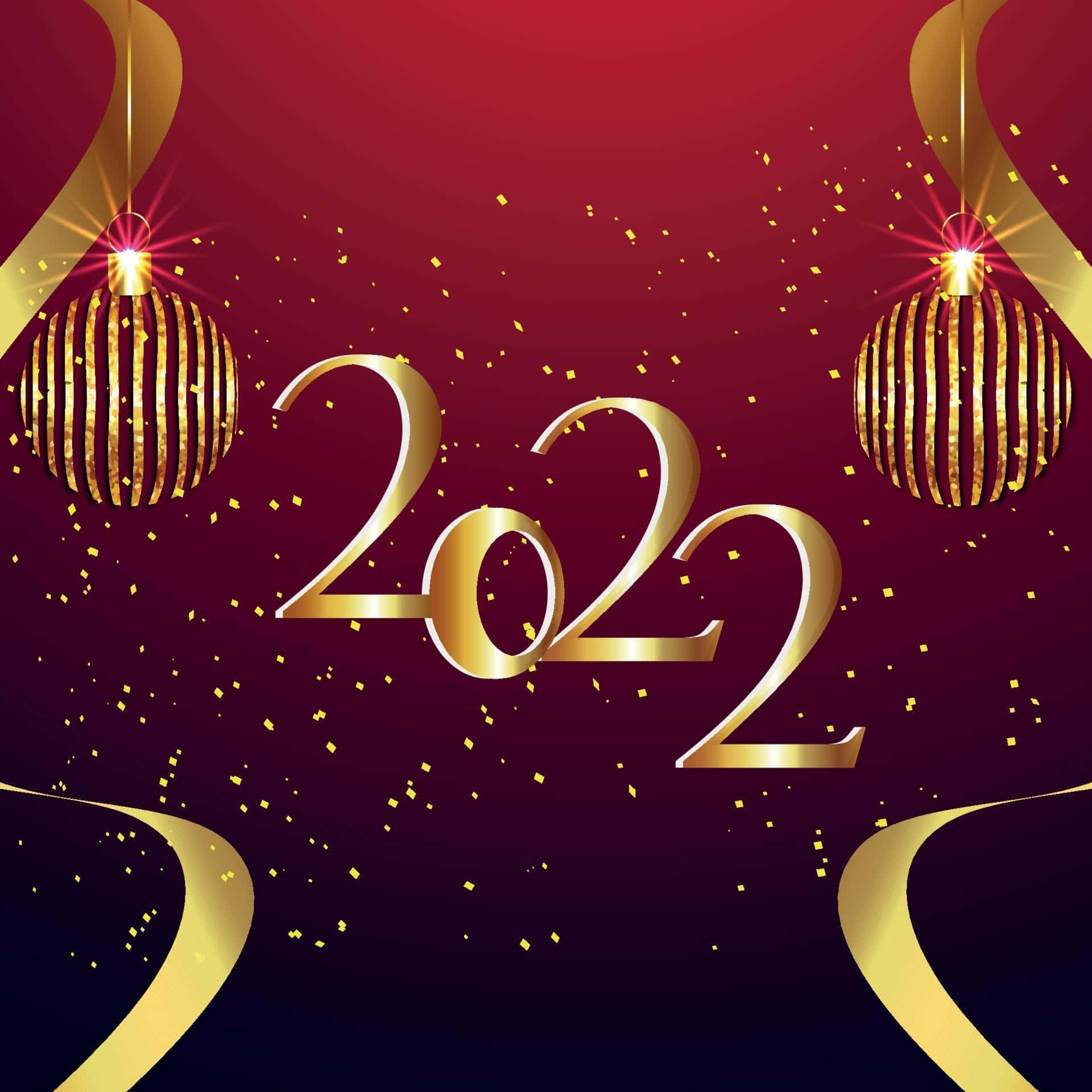 Happy New Year 2022 桌布 壁紙 — 金色嘅 '2022' 字樣，帶有條紋裝飾同五彩紙屑，背景係由紅色到紫色嘅漸變。