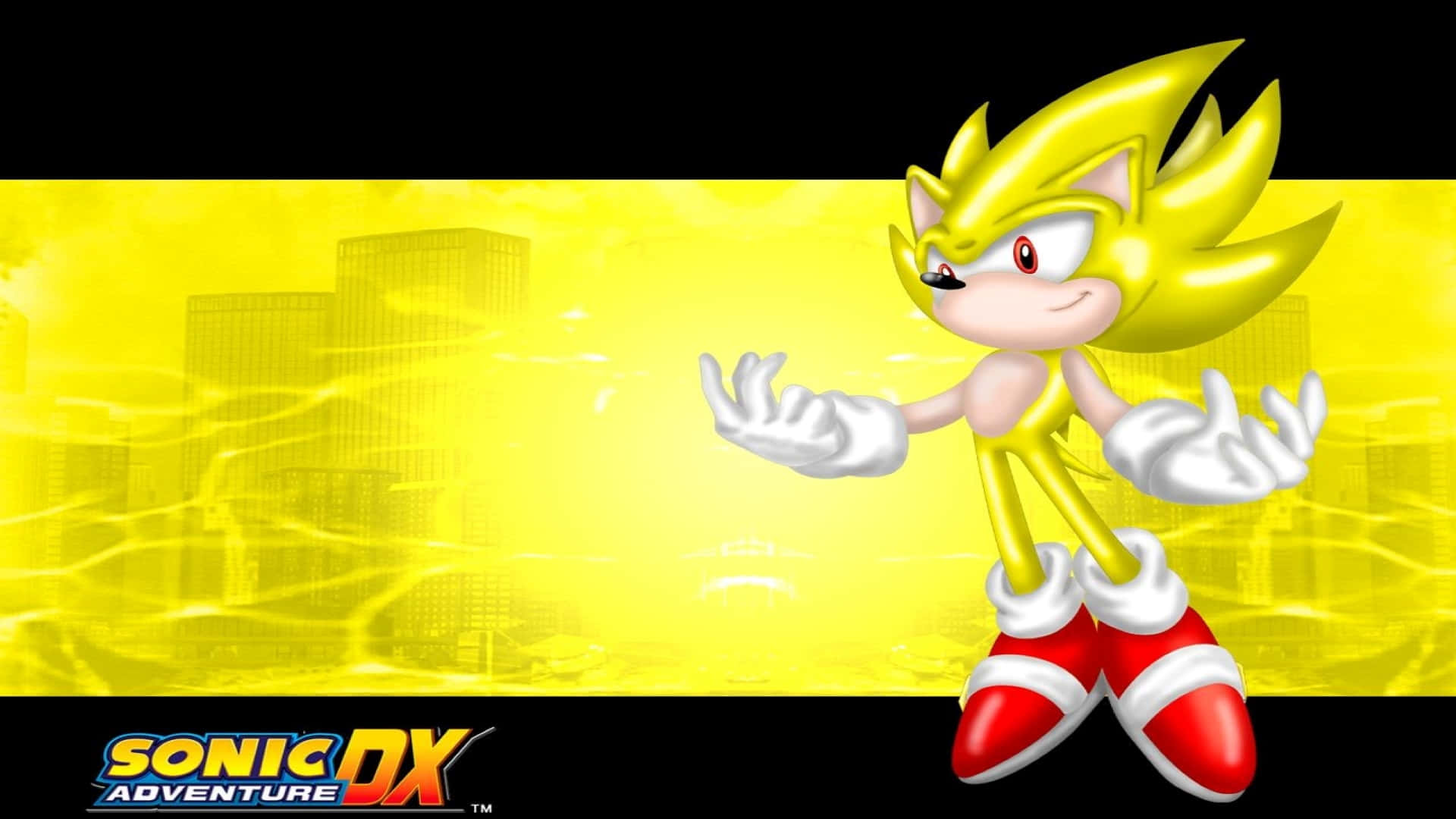 Sonic Adventure HD 桌布 壁紙 — 金色嘅超音鼠自信地企喺一個耀眼黃色城市背景前面，帶有發光能量效果。