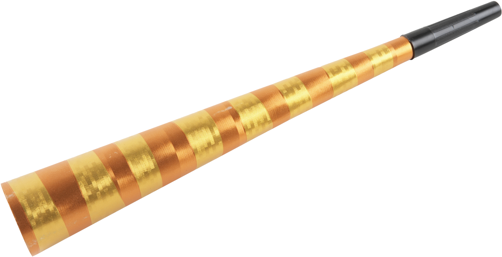 金色派對號角 壁紙 — 金色和銅色條紋派對喇叭，黑色尖端，在黑色背景上孤立。