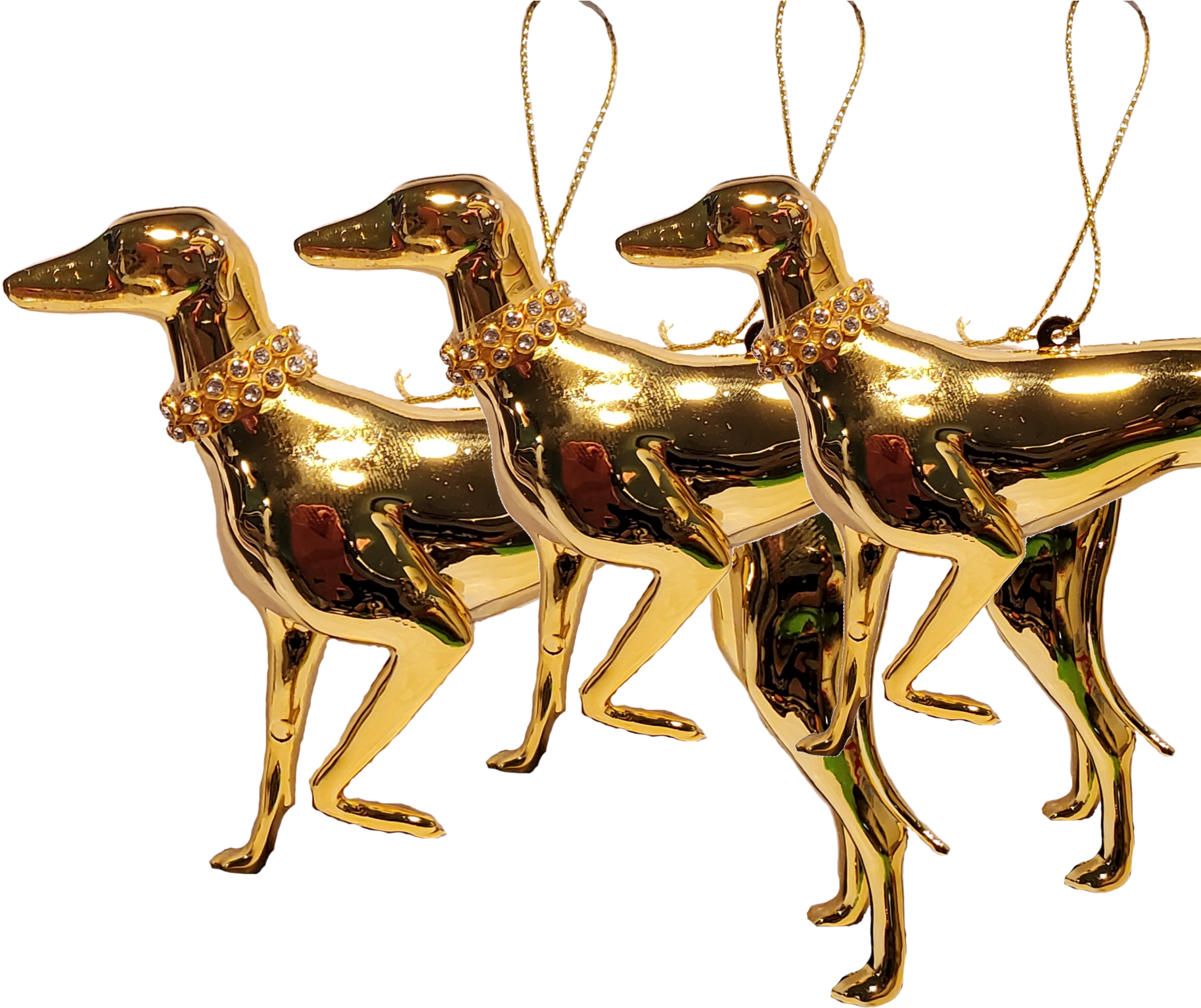 金色灰色獵犬裝飾品 壁紙 — 三個閃亮金色惠比特犬飾物配珍珠項圈掛在黑色背景上。