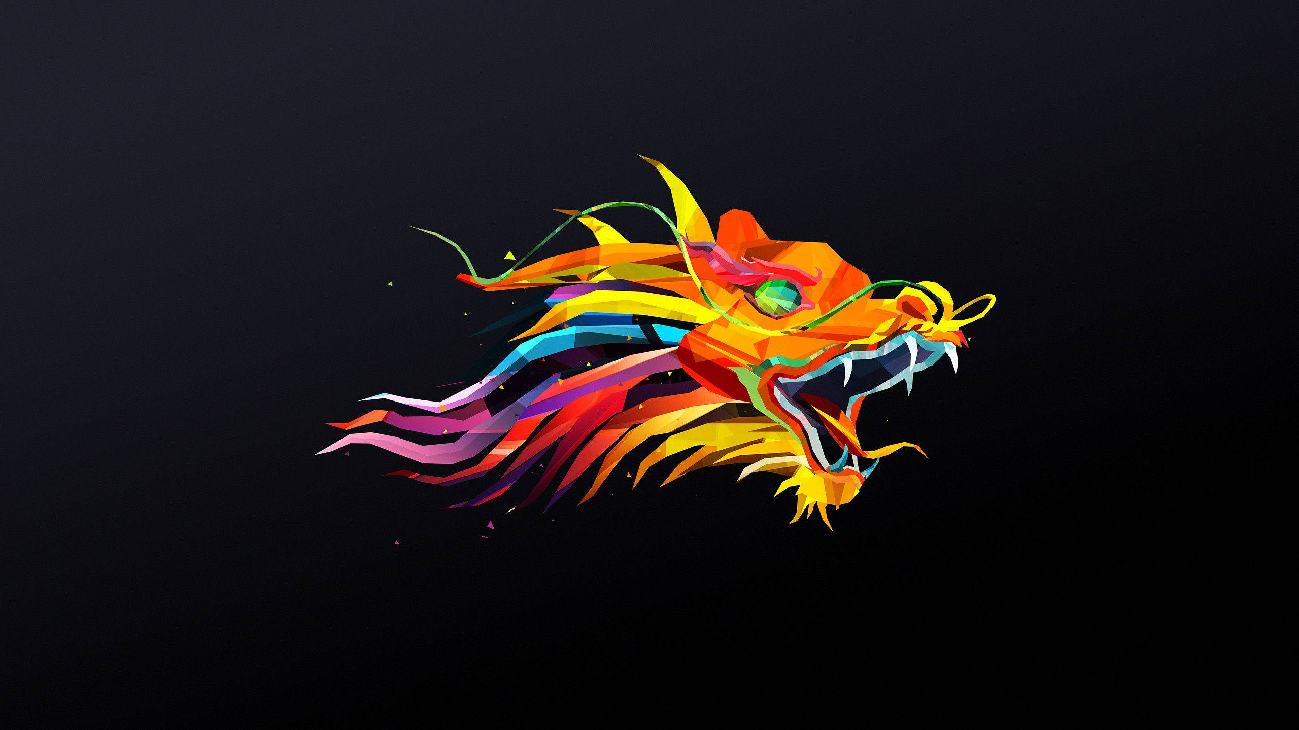 金色龍彩色頭部 壁紙 — 一個充滿活力的風格化龍頭，帶有彩虹色的飄逸鬃毛，背景為深色。