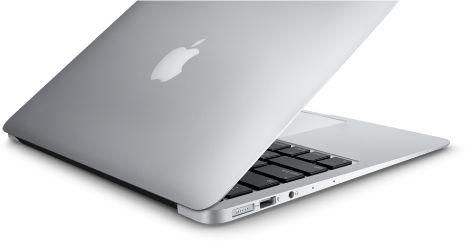銀色 Mac Book Air 局部視圖 壁紙 — 一部時尚的銀色 MacBook 手提電腦以傾斜角度打開，在純黑色背景上展示其鍵盤和連接埠。
