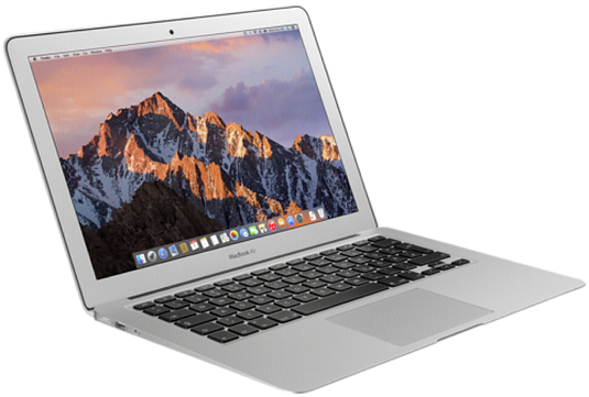 銀色 MacBook Air 開啟狀態 壁紙 — 銀色 MacBook Air 手提電腦打開，顯示在粉紅色和紫色日落天空下的雪山山脈。