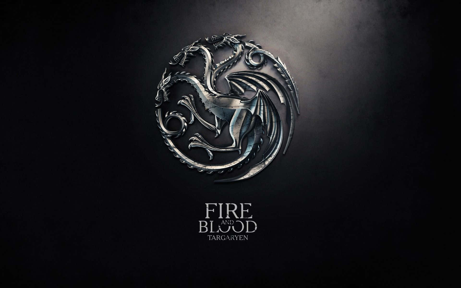 深色背景上帶有 'Fire and Blood' 文字的坦格利安龍徽章。