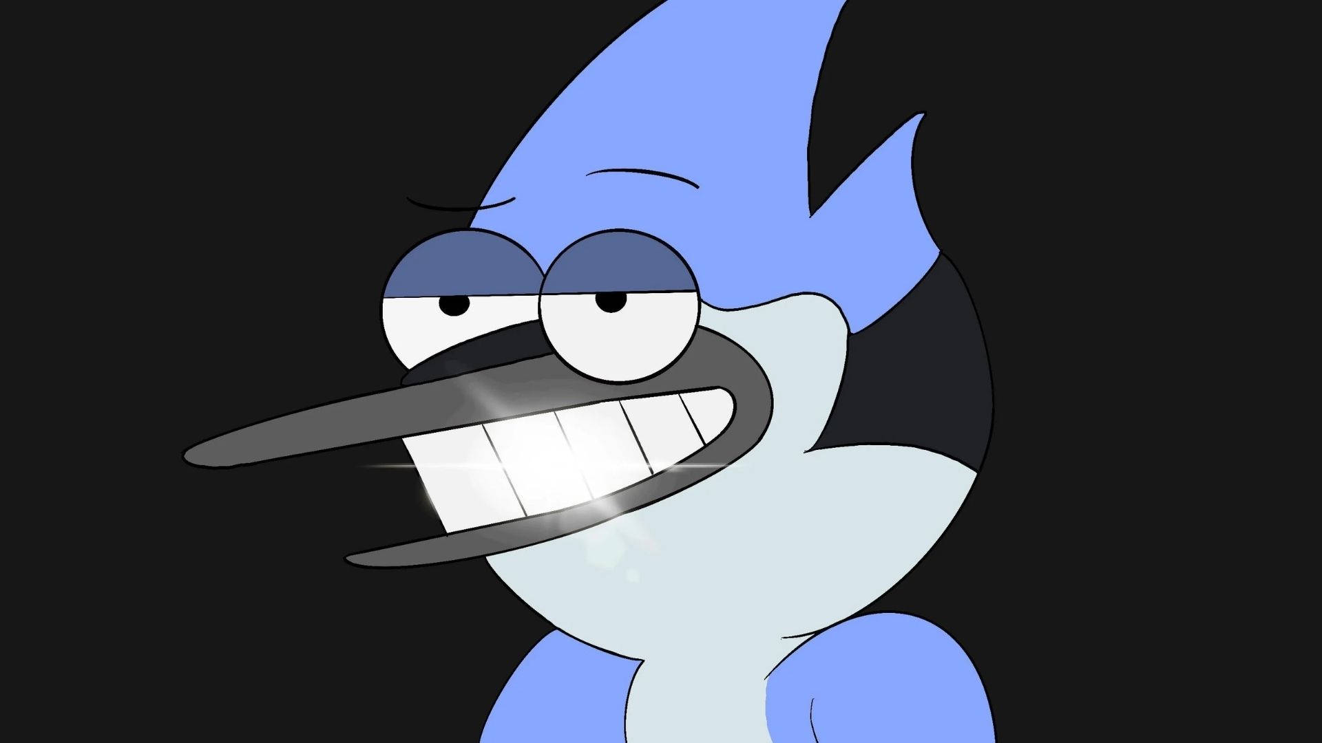 閃亮的《Regular Show》莫德凱 壁紙 — 一隻卡通藍松鴉，咧嘴大笑，牙齒閃亮，背景為黑色。