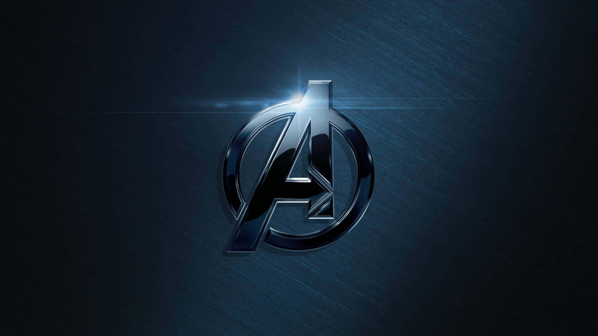 Dark Avengers 桌布 壁紙 — 閃亮的金屬復仇者聯盟標誌在深色拉絲金屬背景上發出明亮的光芒。